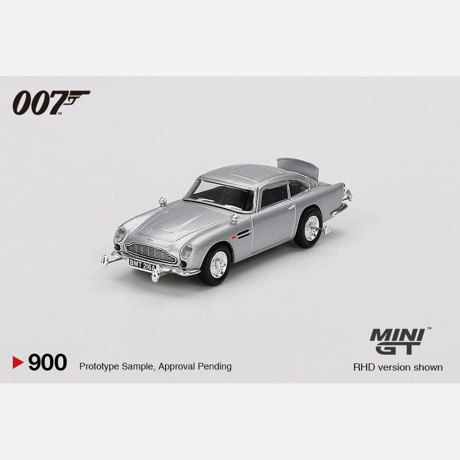 MiniGT #900 Aston Martin DB5 “Goldfinger”
