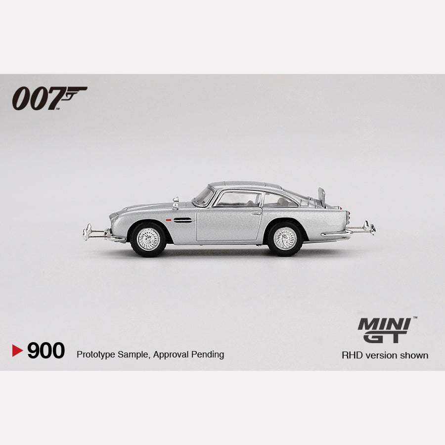 MiniGT #900 Aston Martin DB5 “Goldfinger”