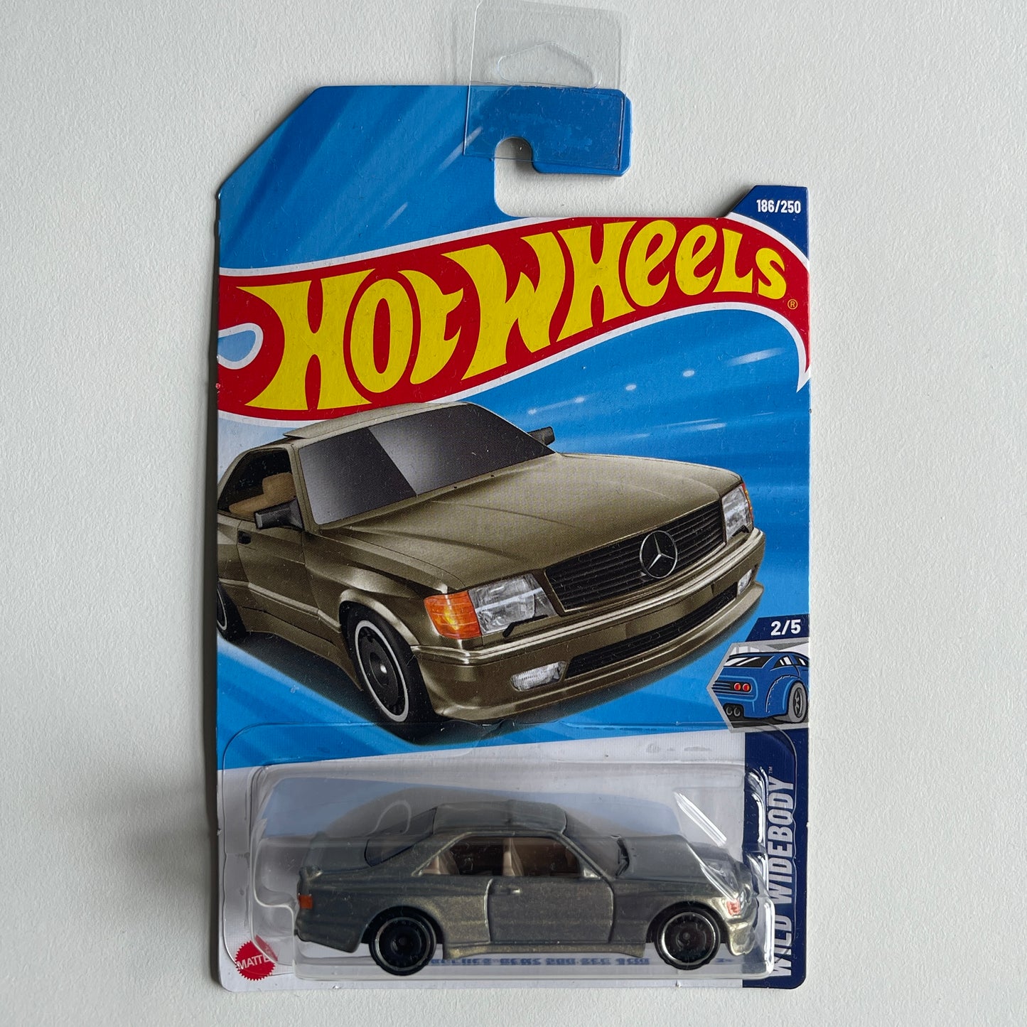 Hot Wheels '89 Mercedes-Benz 560 SEC AMG (Green) Long Card (Damaged) Wild Widebody 186/250