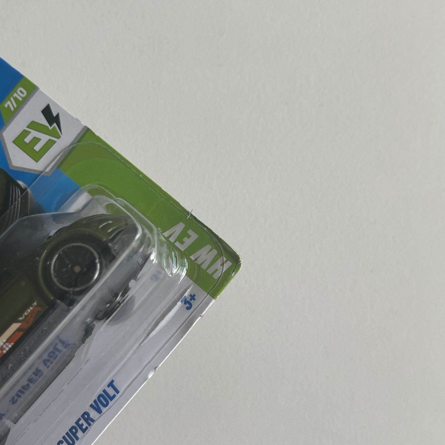Hot Wheels Chevy Super Volt (Green) Short Card (Damaged) HW EV 101/250