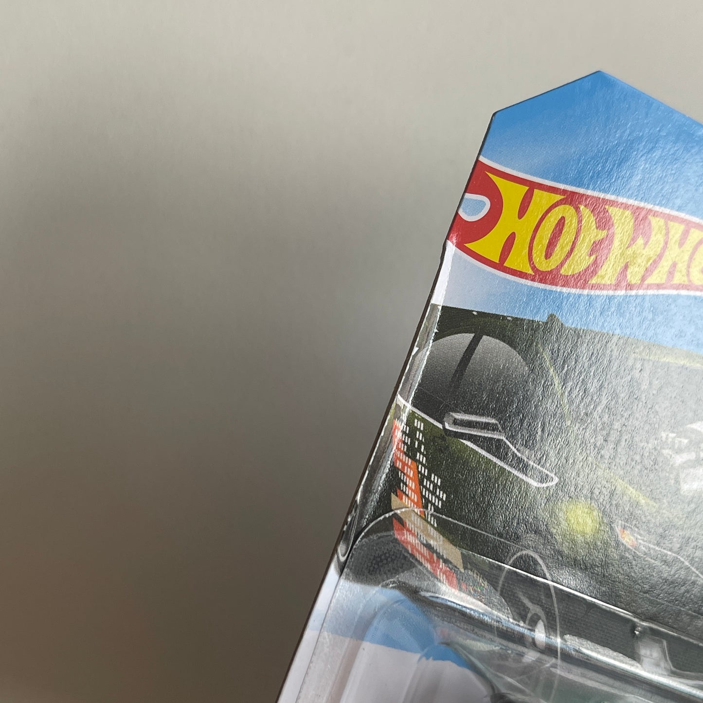 Hot Wheels Chevy Super Volt (Green) Short Card (Damaged) HW EV 101/250