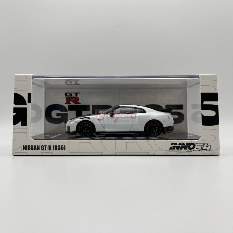 Inno64 Nissan GT-R (R35) Nismo White