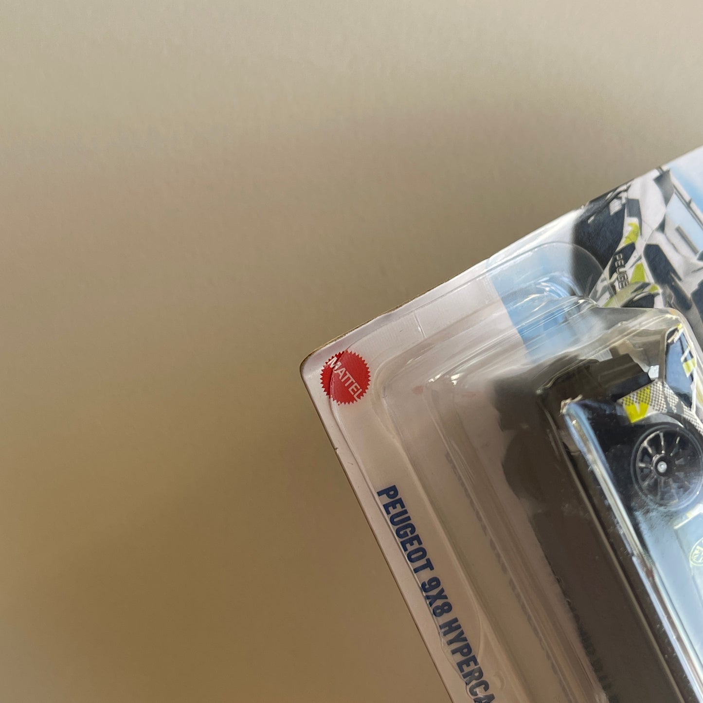 Hot Wheels Peugeot 9X8 Hypercar (White) Short Card (Damaged) Exotics 174/250