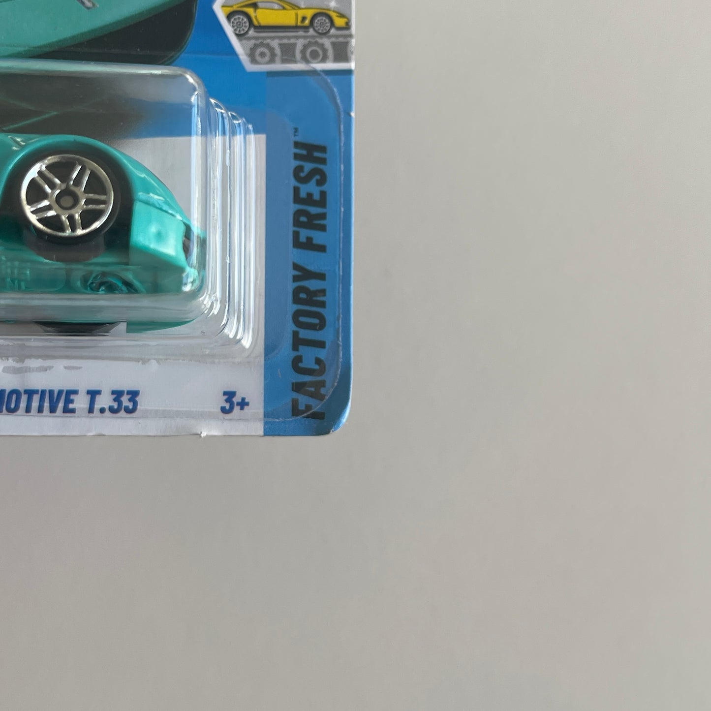 Hot Wheels Gordon Murray Automotive T.33 (Turquoise) Short Card (Damaged) Factory Fresh 90/250