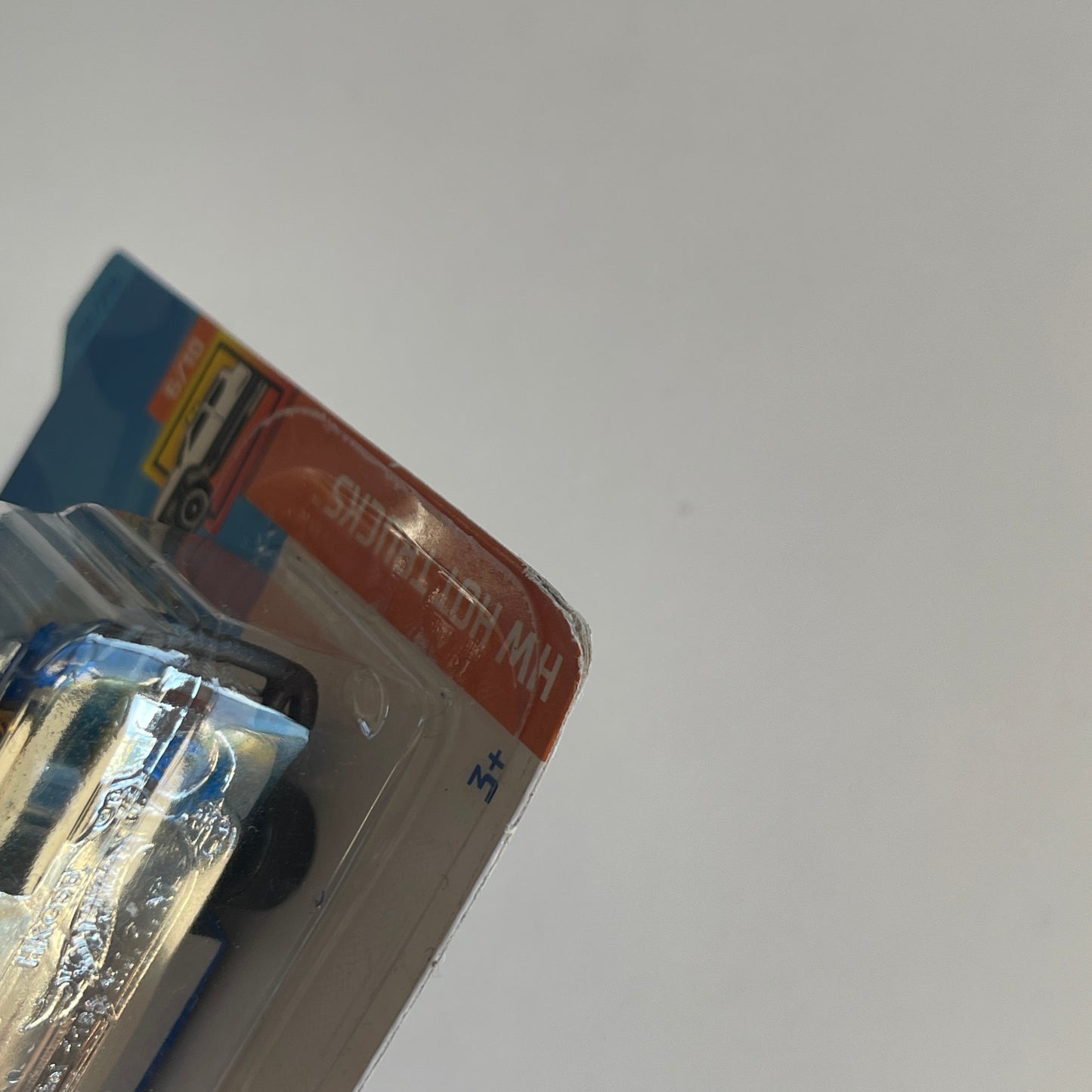 Hot Wheels Black Widow Limited Grip (Blue) Short Card (Damaged) HW Hot Trucks 190/250