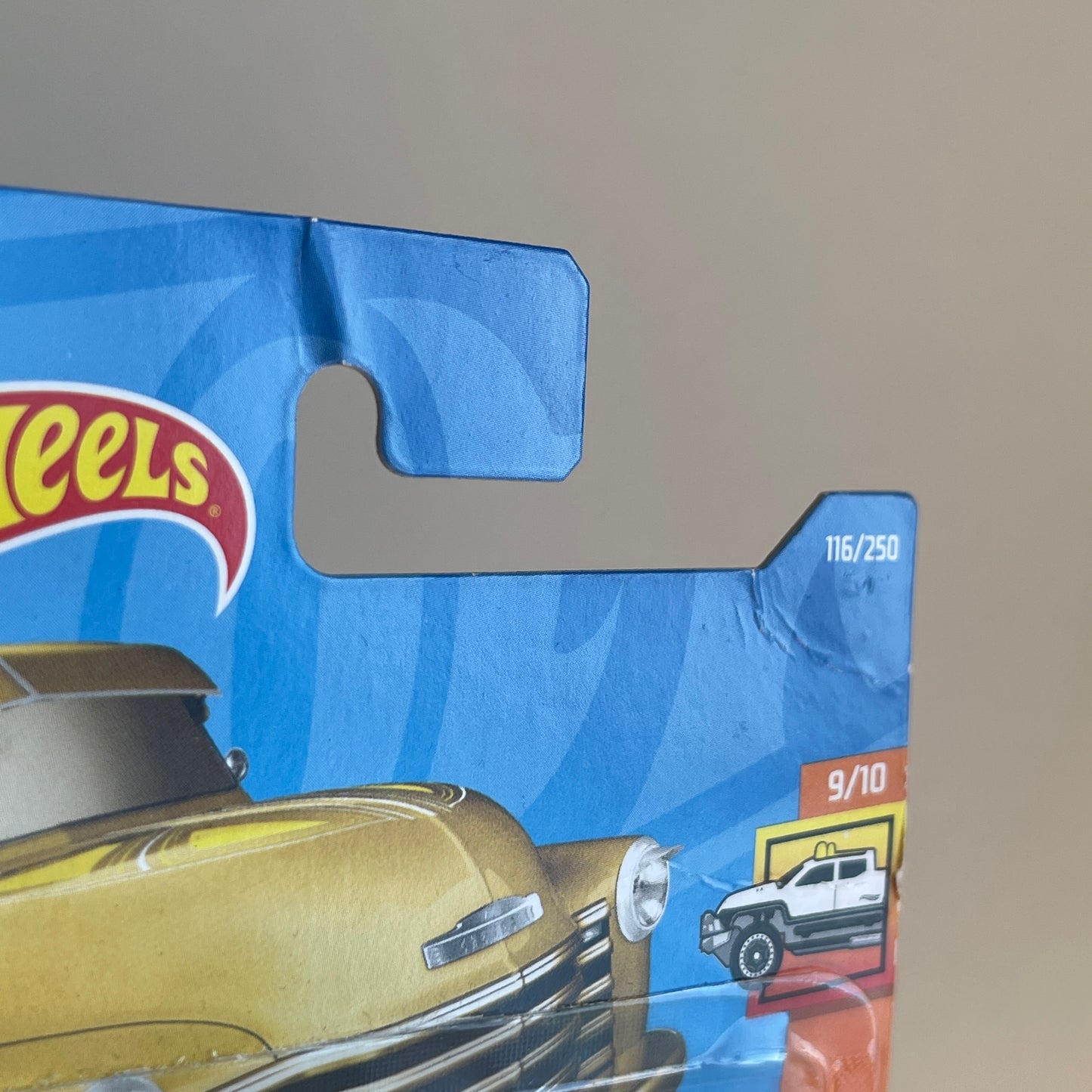 Hot Wheels La Troca (Gold) Short Card (Damaged) HW Hot Trucks 116/250