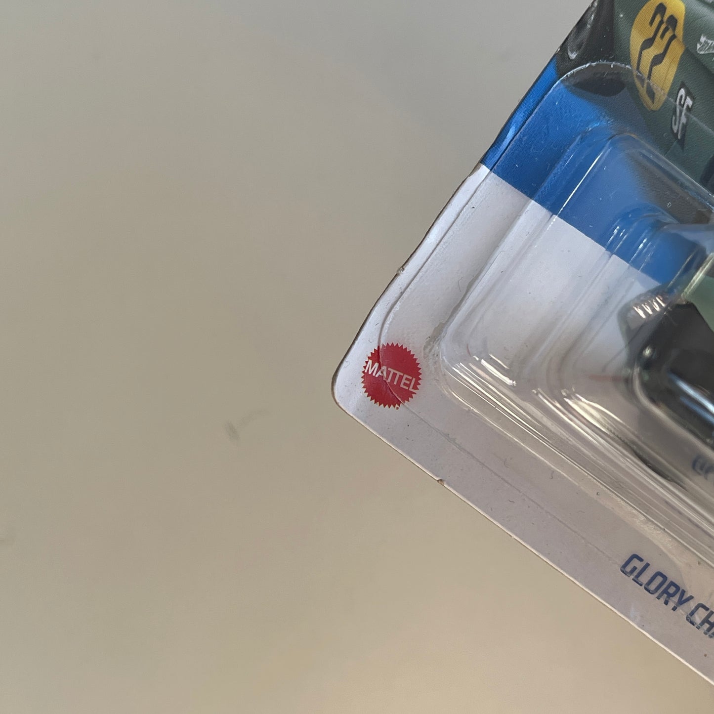 Hot Wheels Glory Chaser Green) Short Card (Damaged) Retro Racers 123/250