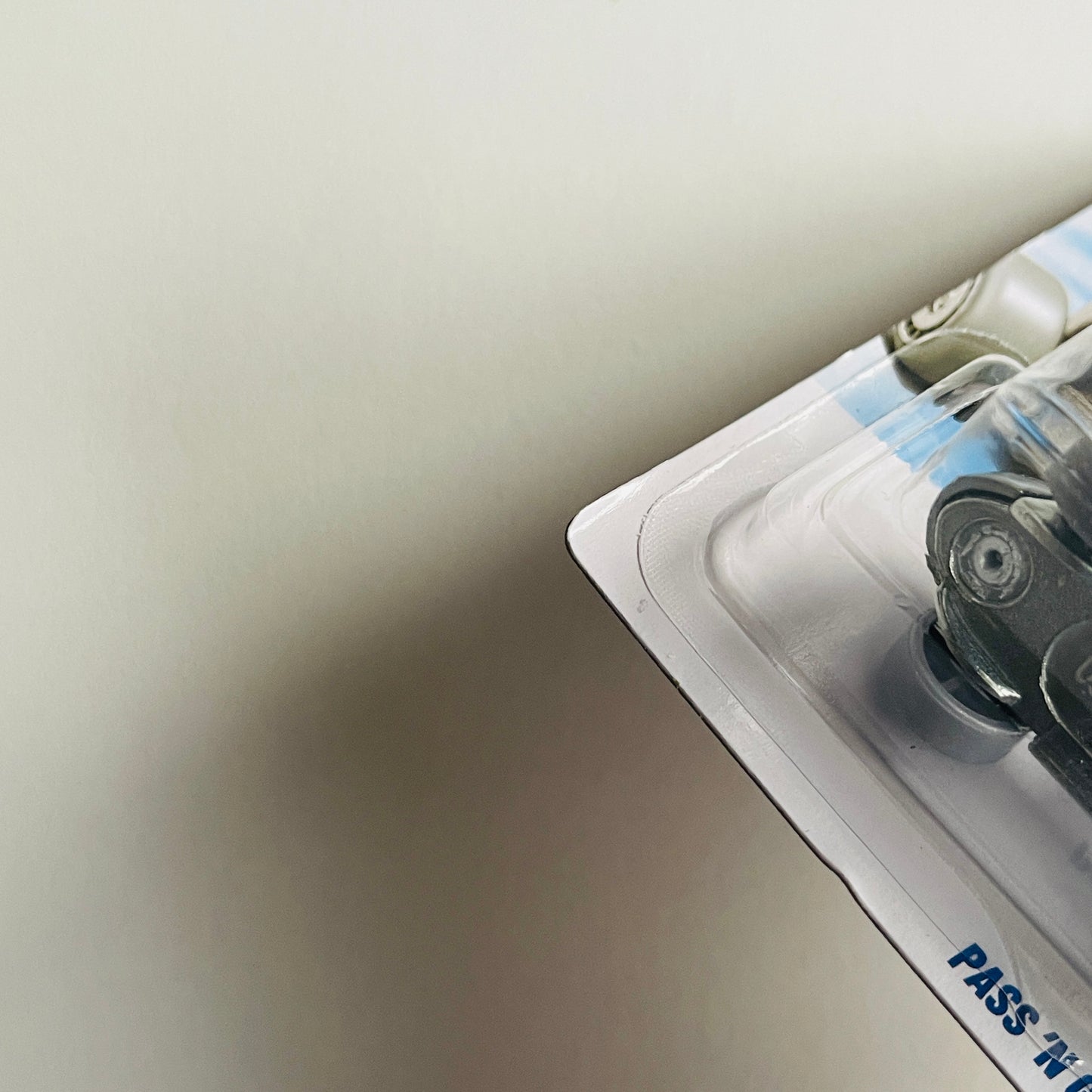 Hot Wheels Pass 'n go (Zamac) Short Card (Damaged) Drop Tops 5/250