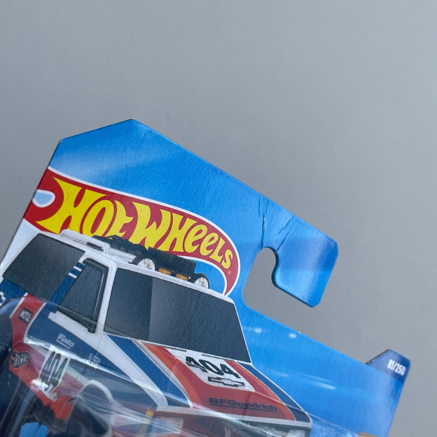 Hot Wheels Chevy Blazer 4x4 (White/Blue/Red) Short Card (Damaged) HW Dirt 81/250
