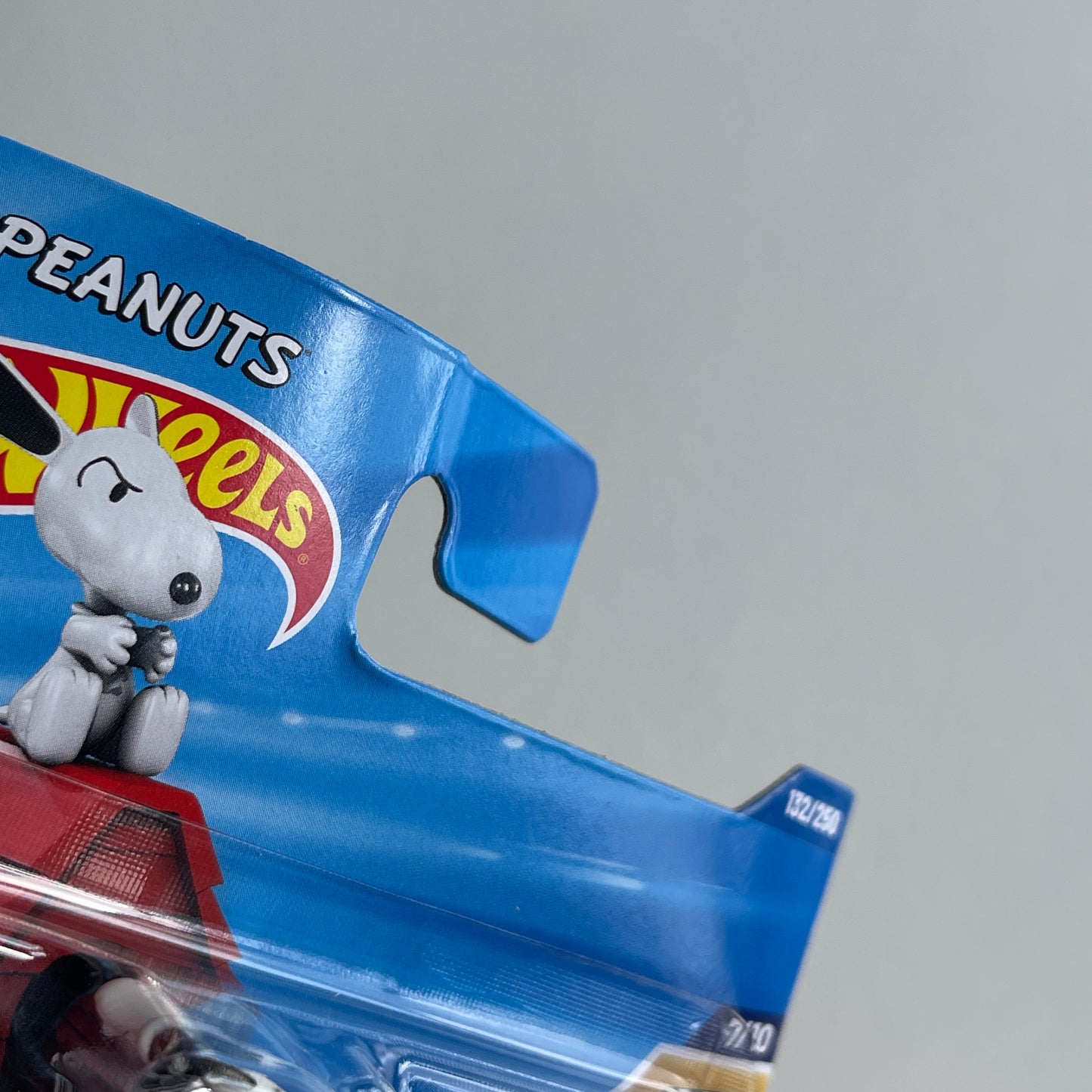Hot Wheels Snoopy (Red) Short Card (Damaged) HW Screen Time 132/250