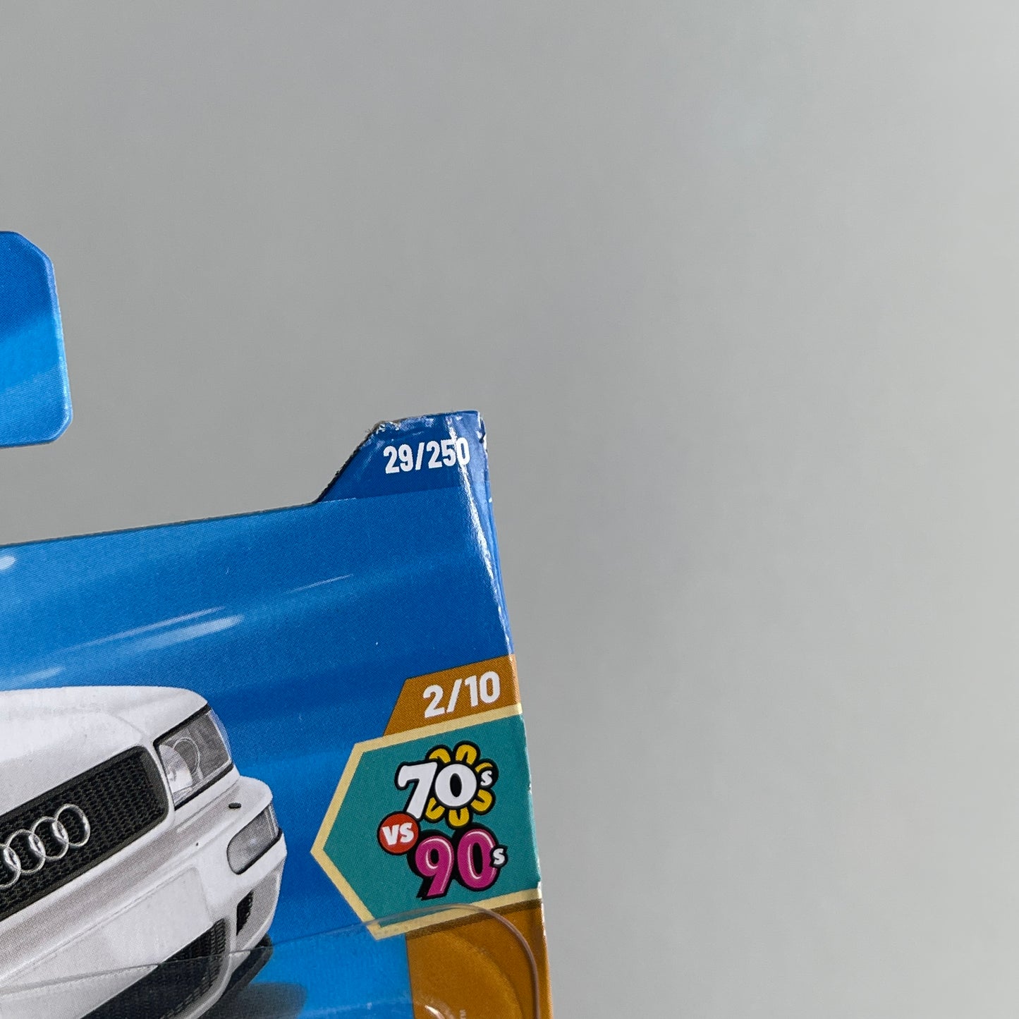 Hot Wheels '94 Audi Avant RS2 (White) Short Card (Damaged) HW: '70 vs. '90s 29/250