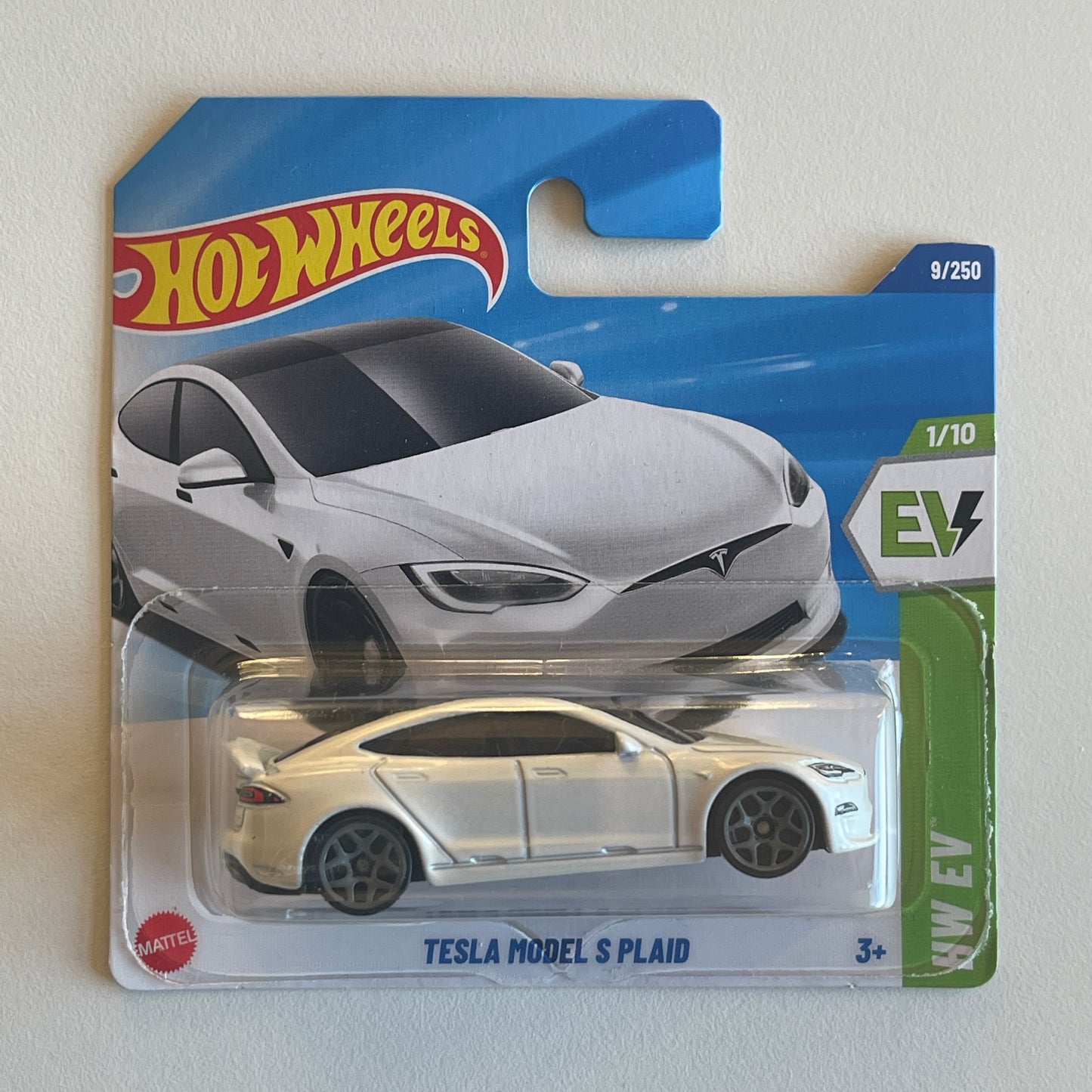 Hot Wheels Tesla Model S Plaid (White) Short Card HW EV 9/250