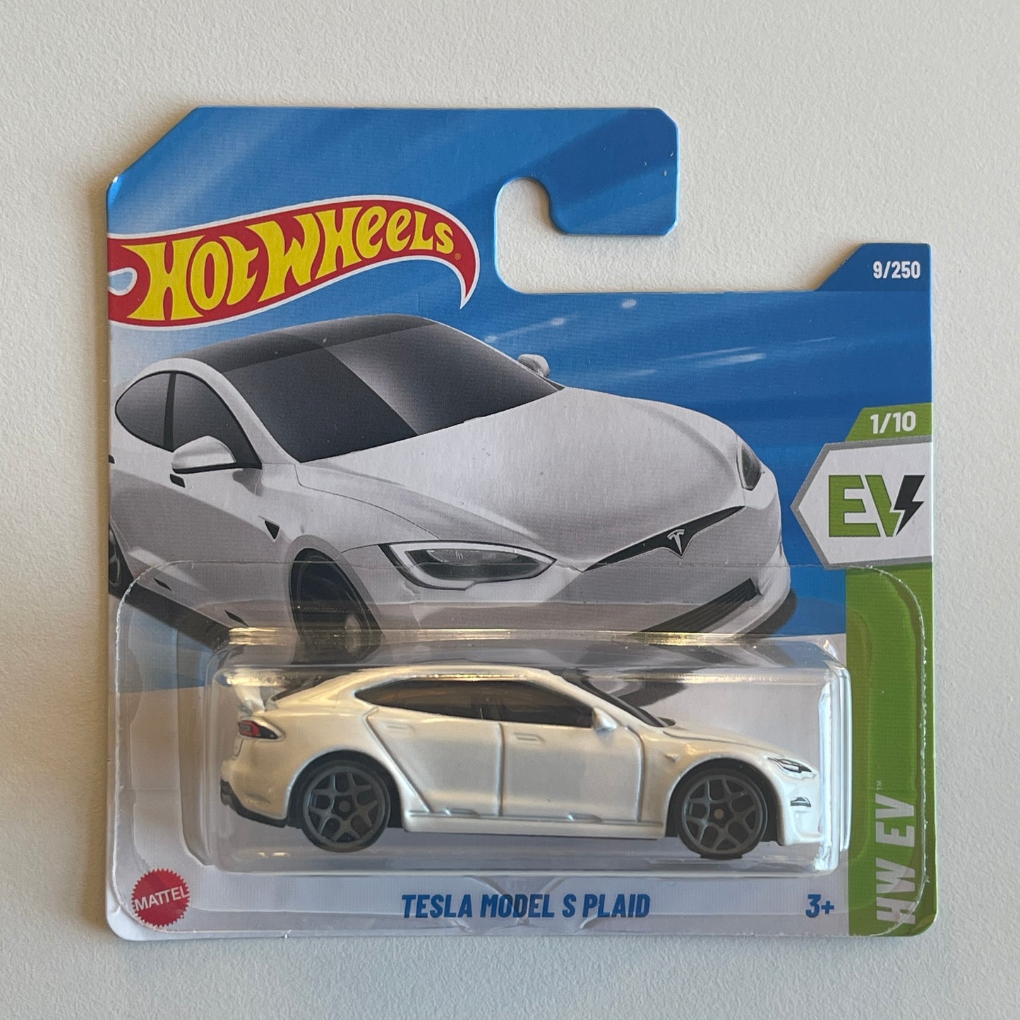 Hot Wheels Tesla Model S Plaid (White) Short Card (Damaged) HW EV 9/250