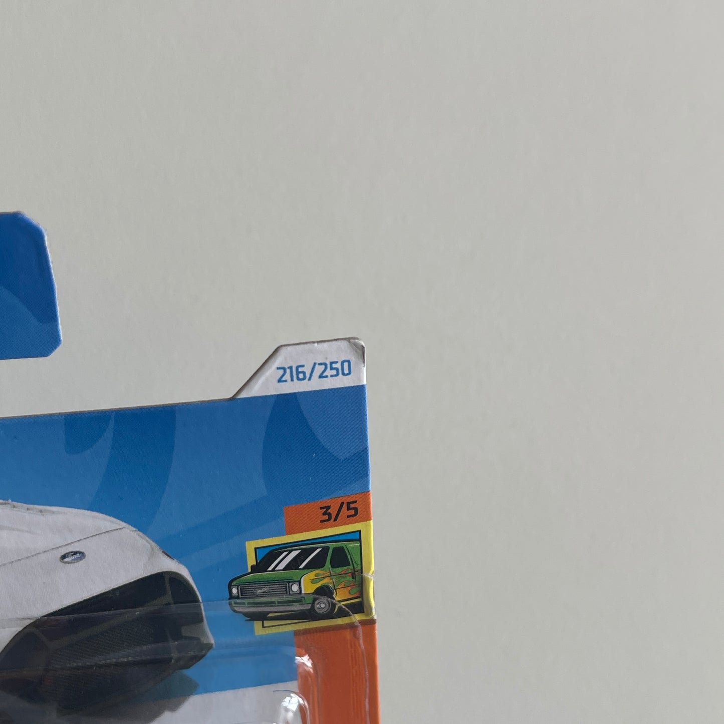 Hot Wheels Ford Transit Connect (White) Short Card (Damaged) HW Vans 216/250 Treasure Hunt