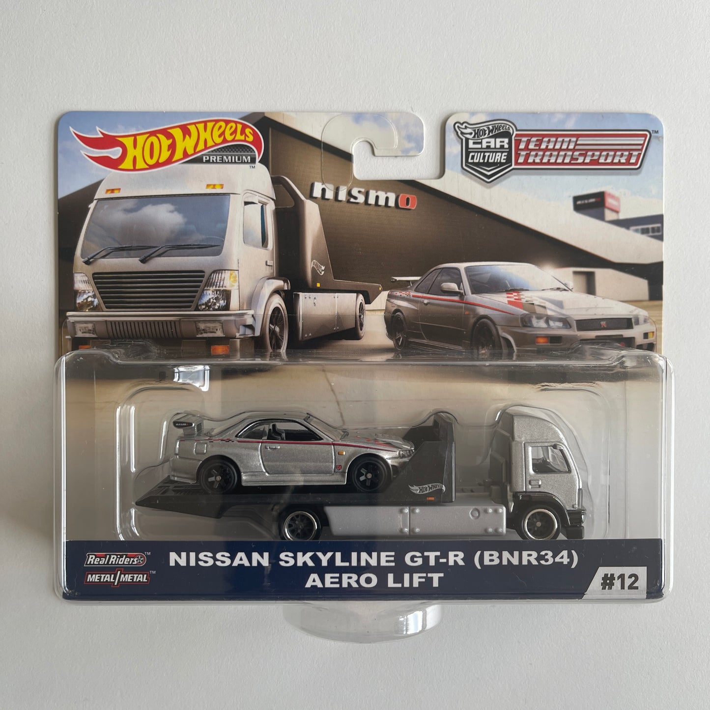 Hot Wheels Team Transport #12 Nissan Skyline GTR (BNR34) (Damaged)