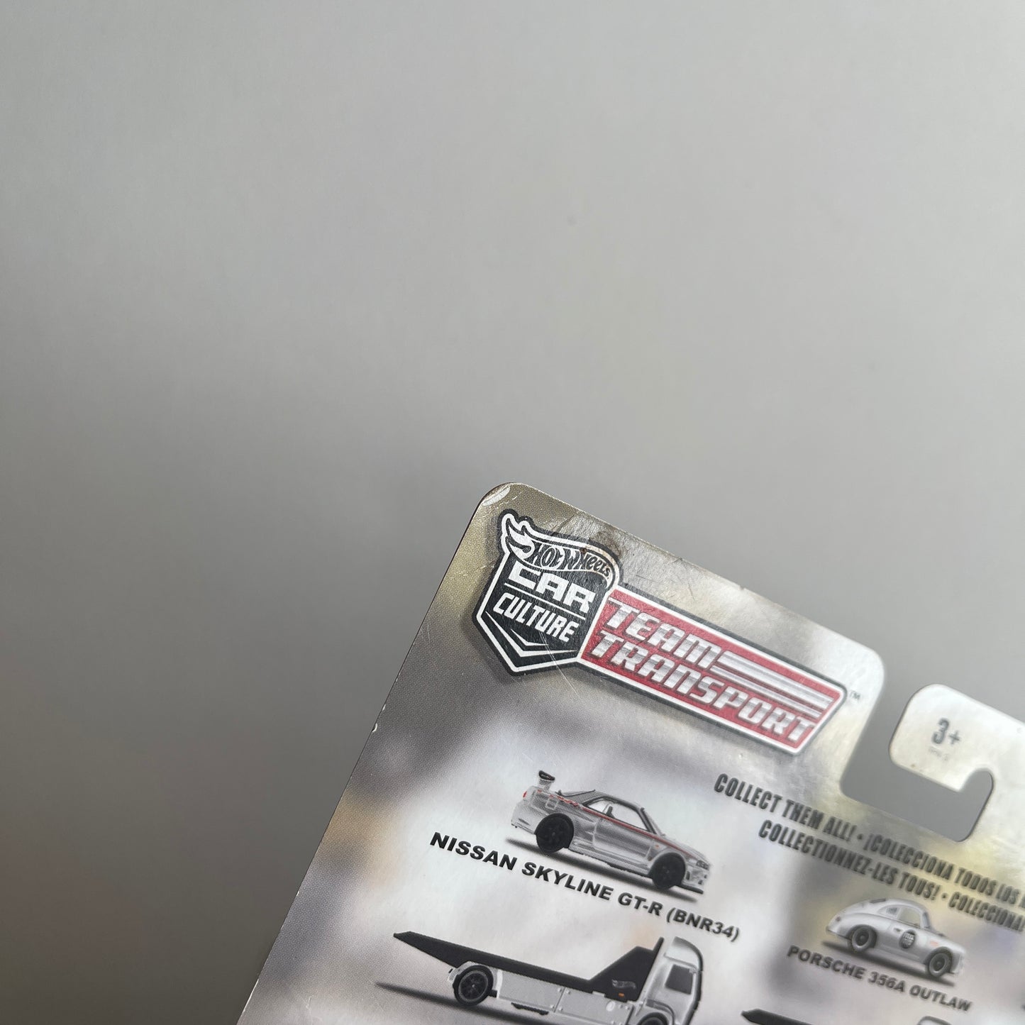 Hot Wheels Team Transport #12 Nissan Skyline GTR (BNR34) (Damaged)