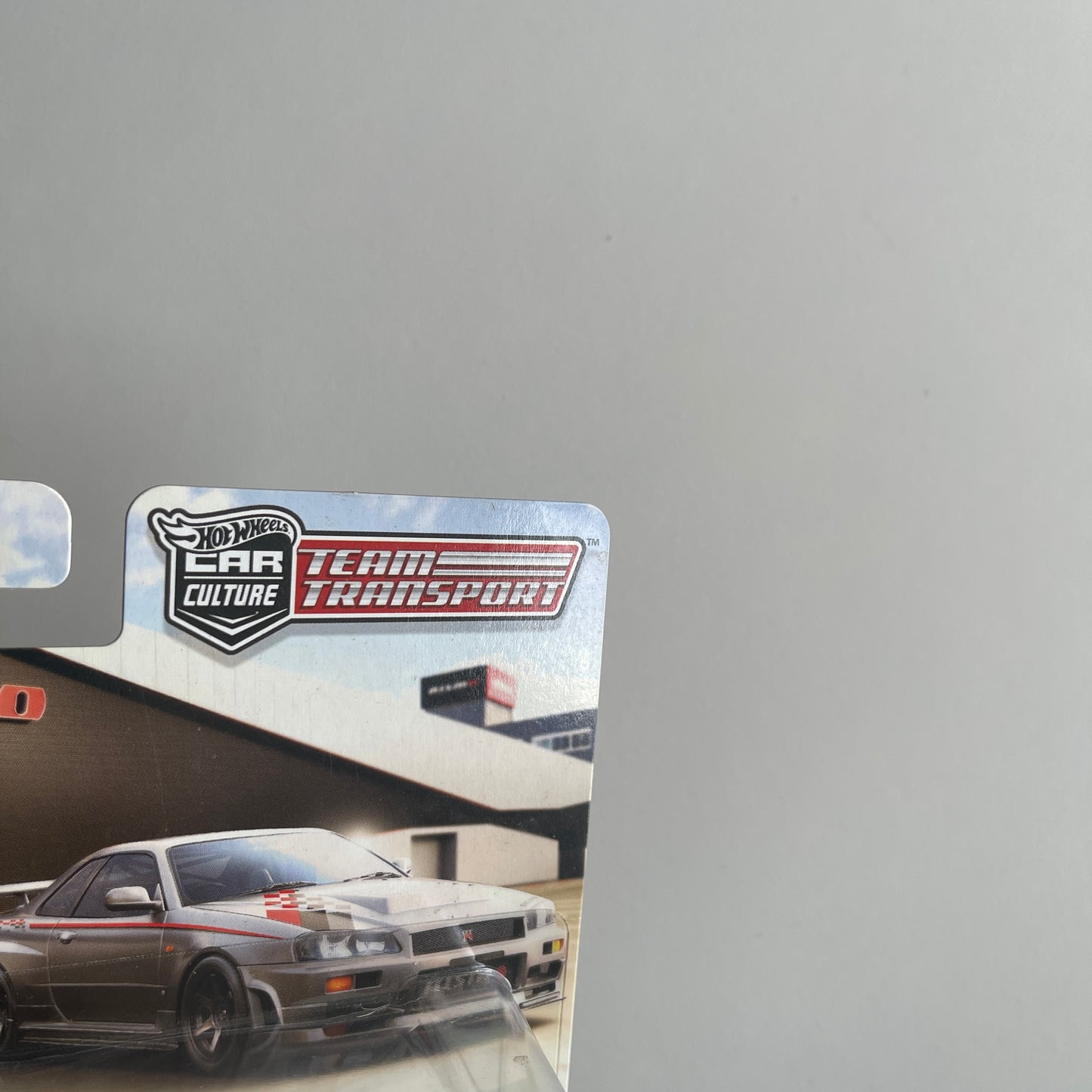 Hot Wheels Team Transport #12 Nissan Skyline GTR (BNR34) (Damaged)
