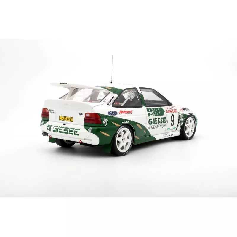 OttoMobile Model 1:18 Ford Escort RS Cosworth Gr.A San Remo 1994