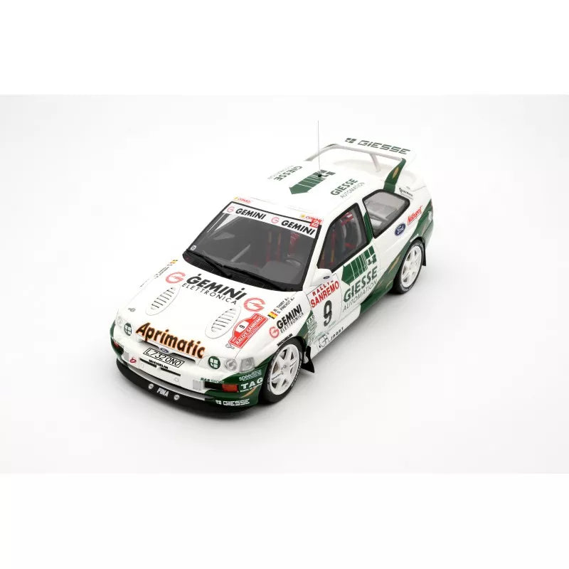 OttoMobile Model 1:18 Ford Escort RS Cosworth Gr.A San Remo 1994