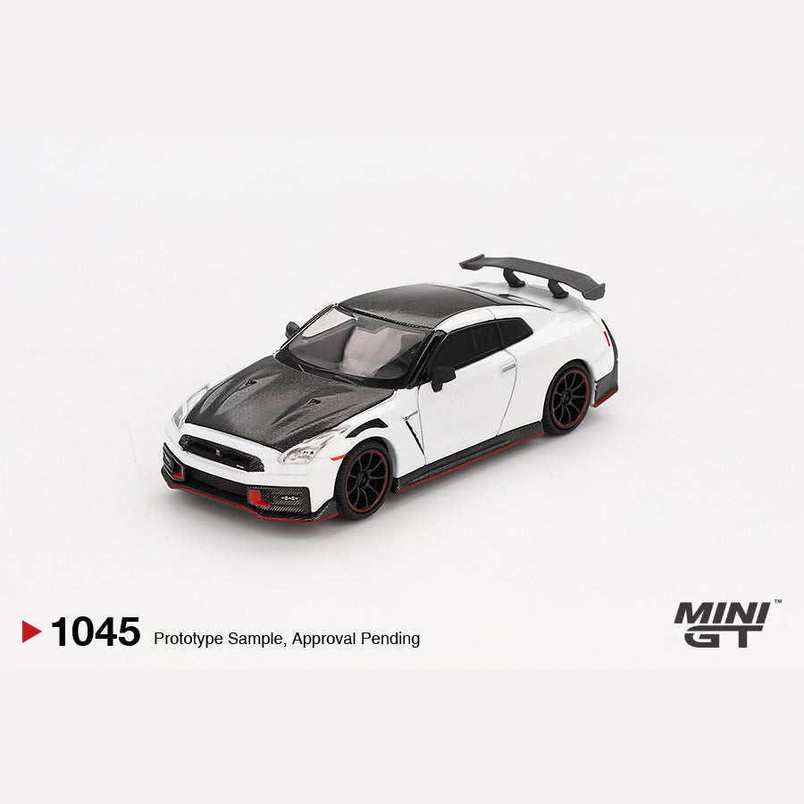 MiniGT #1045 Nissan GT-R Nismo 2024 Brilliant White Pearl