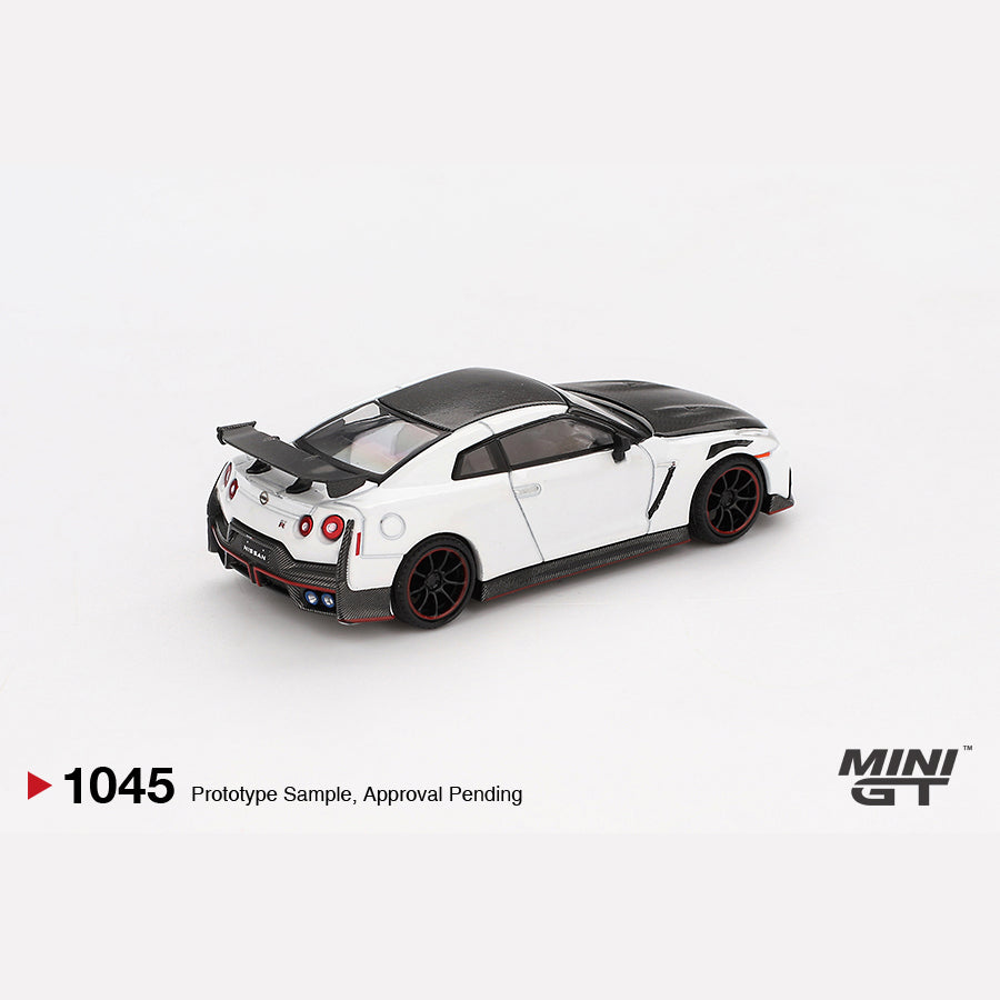 MiniGT #1045 Nissan GT-R Nismo 2024 Brilliant White Pearl