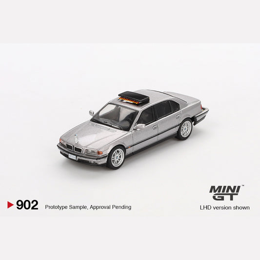MiniGT #902 BMW 750IL "Tomorrow Never Dies" (Blister)