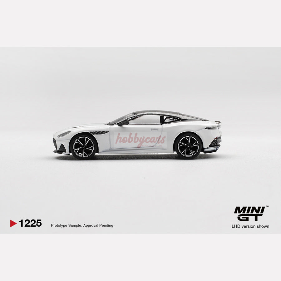 [PREORDER] MiniGT #1225 Aston Martin DBS Stratus White