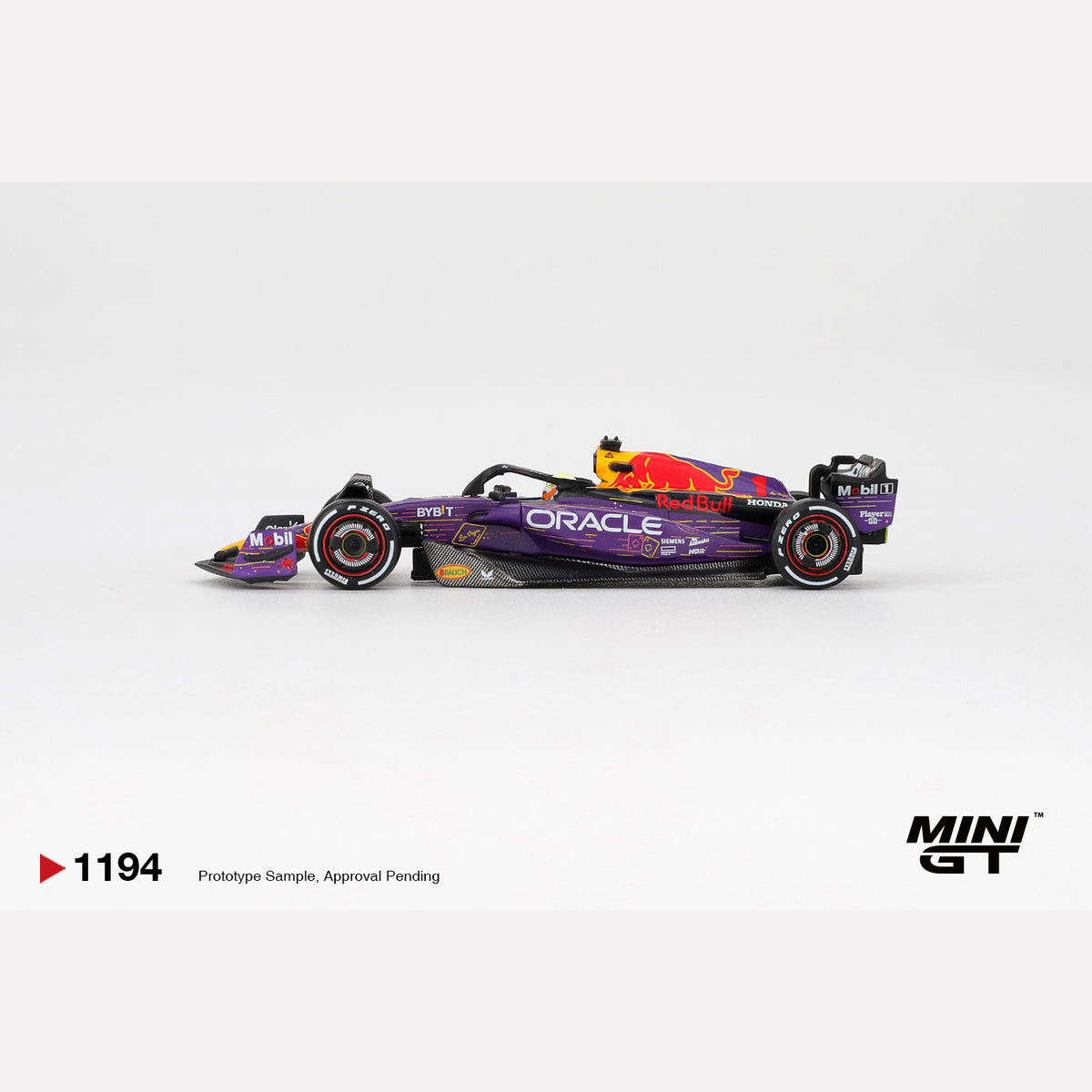 MiniGT #1194 Oracle Red Bull Racing RB19 #1 Max Verstappen 2023 F1 2023 Las Vegas GP Winner