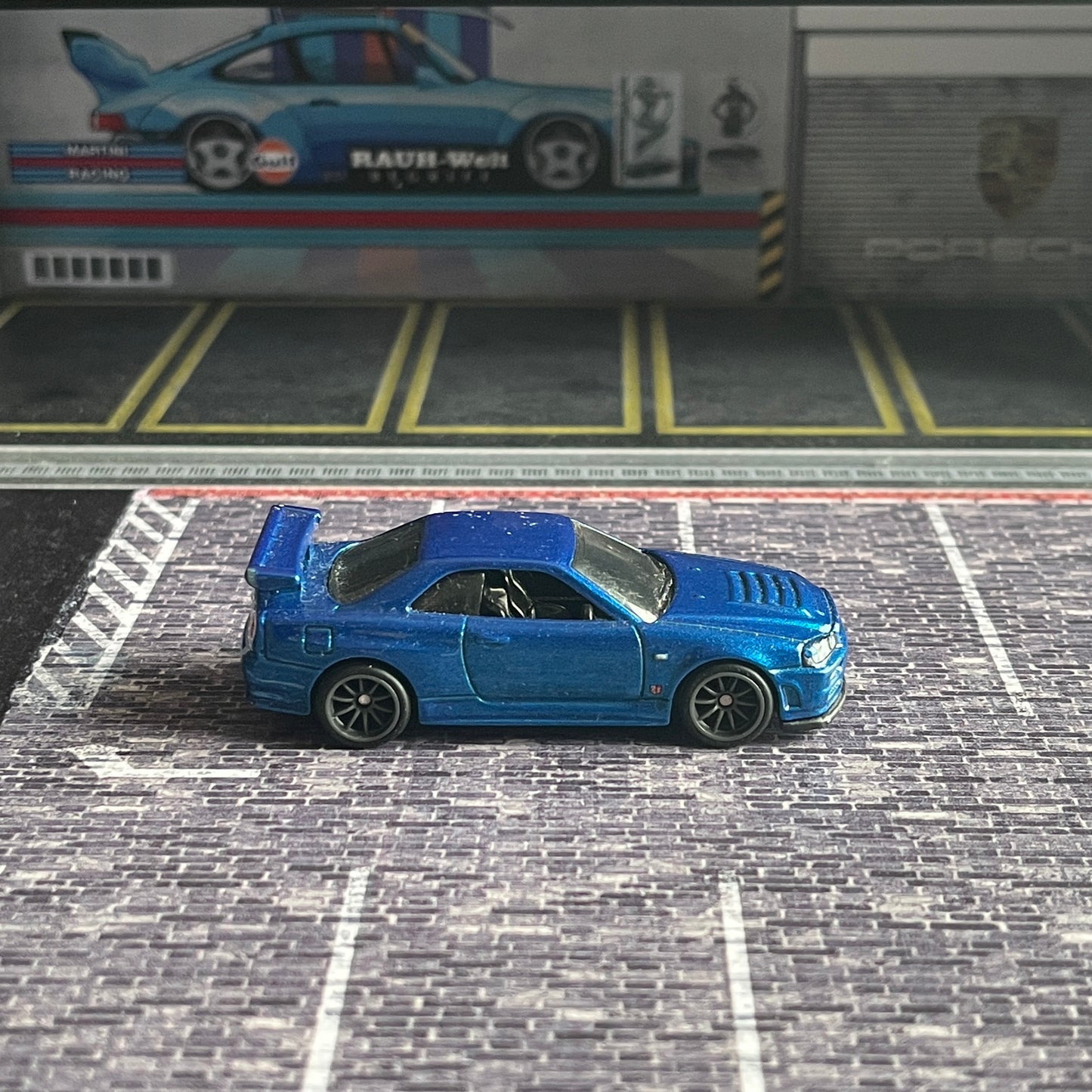 Hot Wheels Loose Fast & Furious Fast Superstars Nissan Skyline GTR (BNR34) (Blue) (Damaged)