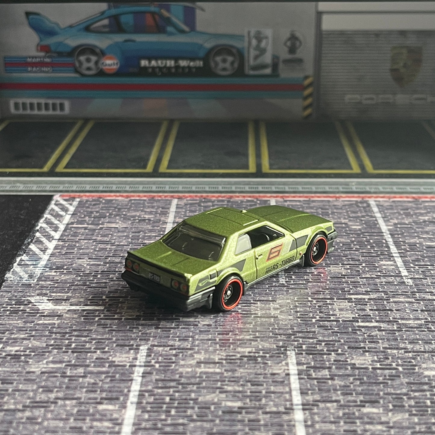 Hot Wheels Loose '82 Nissan Skyline R30 Green