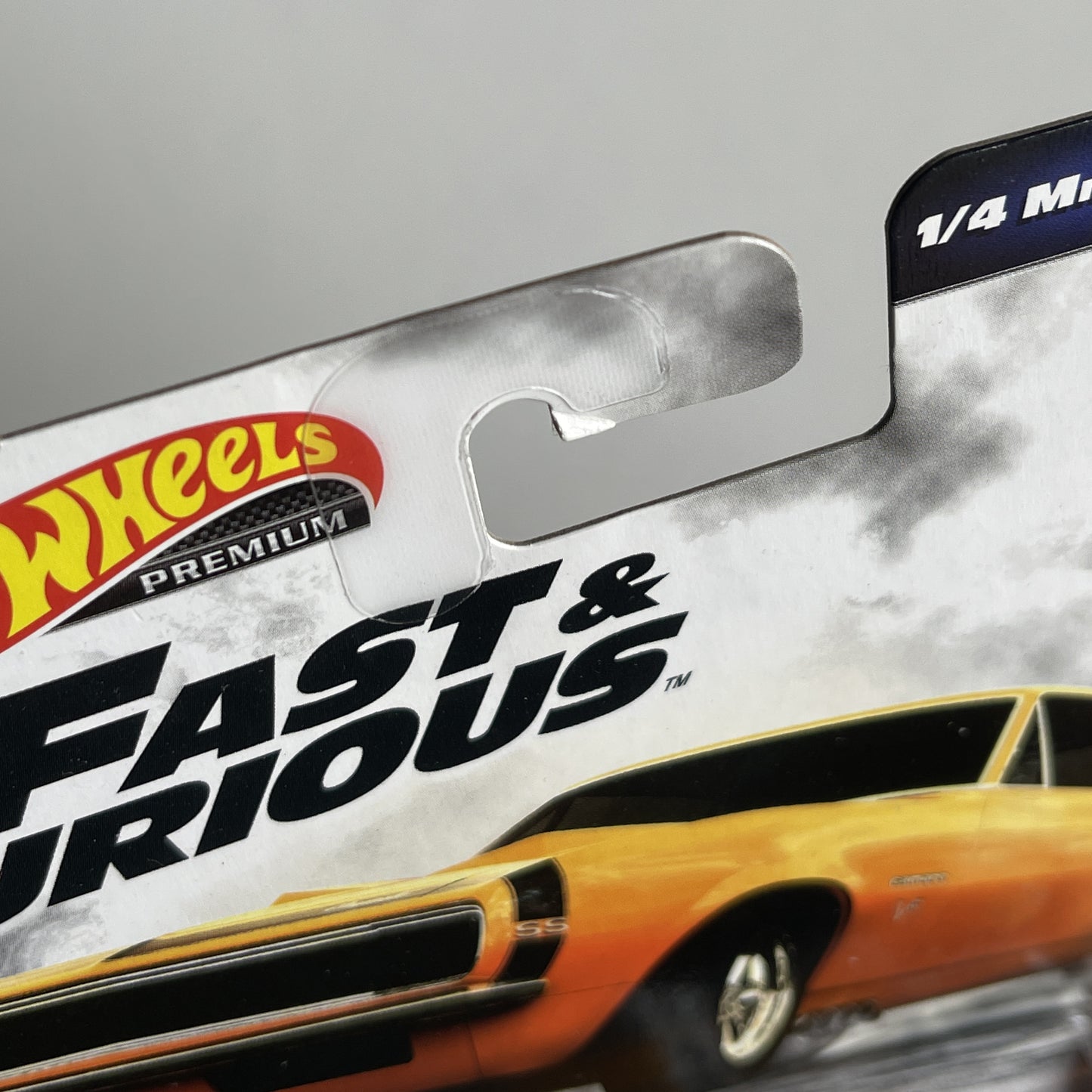 Hot Wheels [2019 Fast & Furious] 1/4 Mile Muscle '67 Chevrolet Camaro (Damaged)