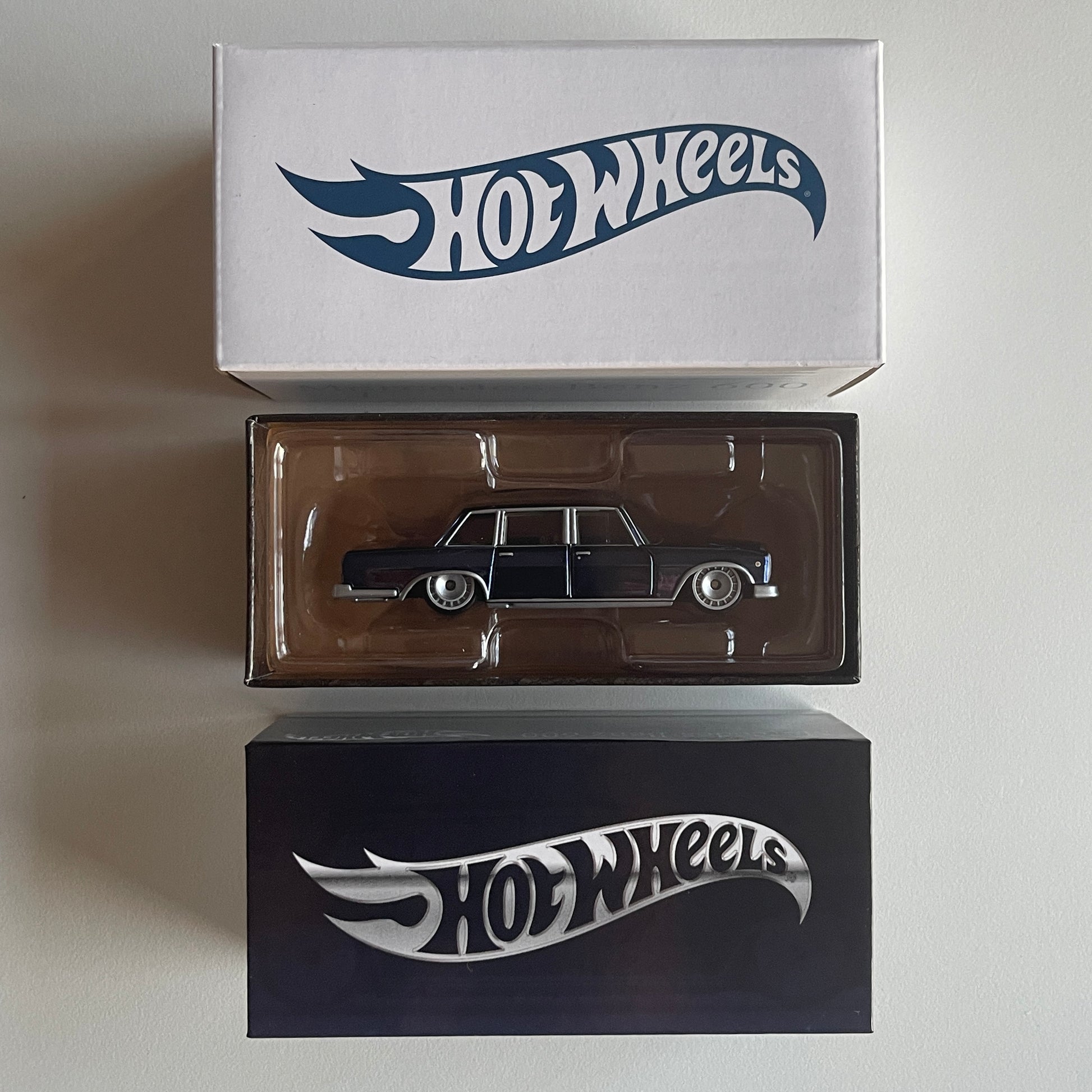 Hot Wheels Collectors 2025 RLC Exclusive 1964 Mercedes-Benz 600