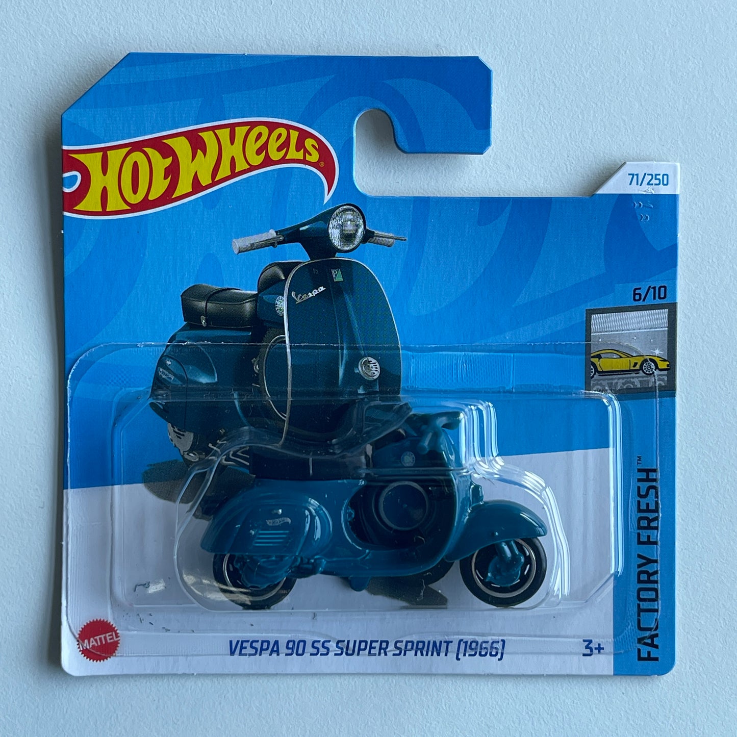 Hot Wheels Vespa 90 SS Super Sprint (1966) (Green) Short Card (Damaged )Factory Fresh 71/250