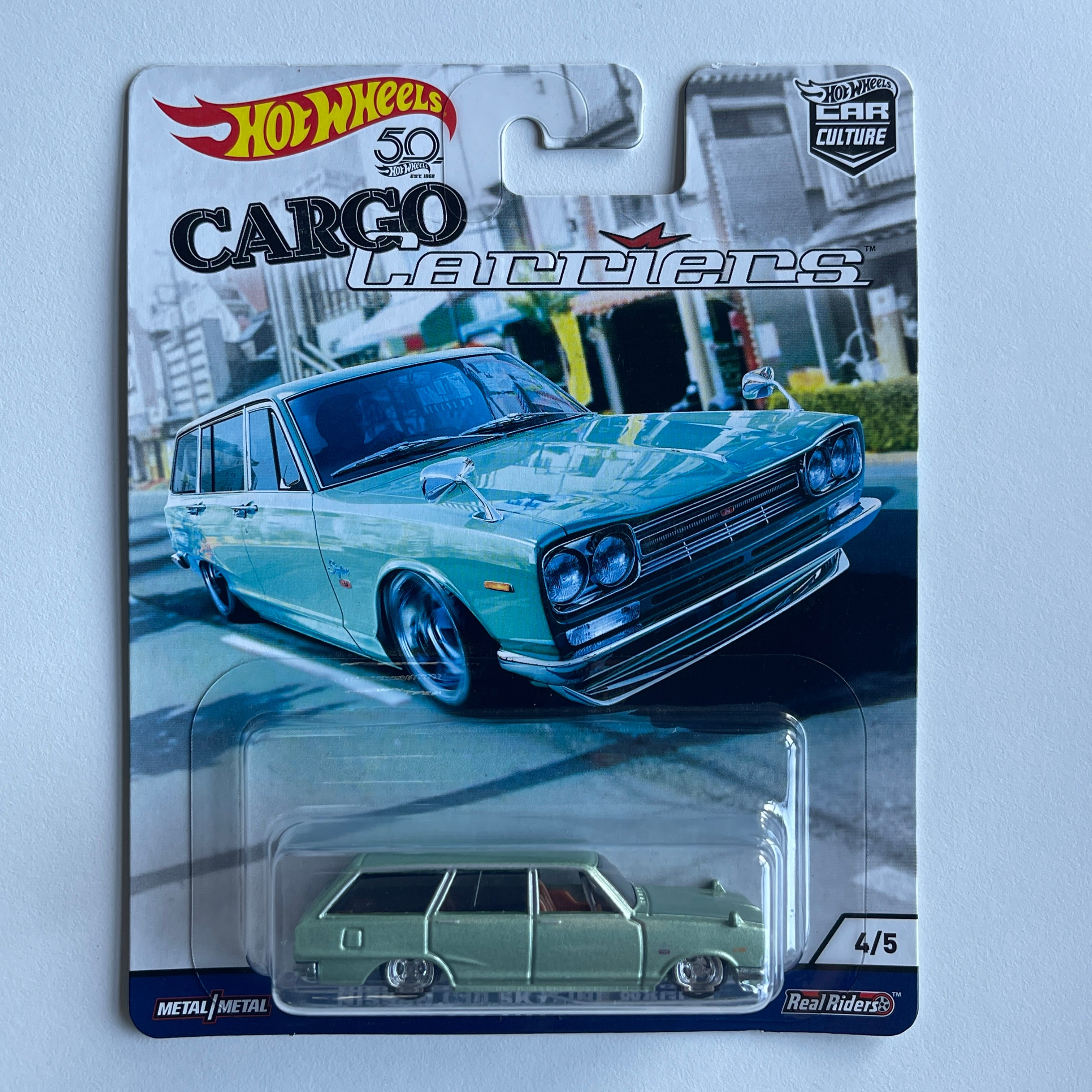 Hot Wheels 2018 Cargo Carriers Nissan C10 Skyline Wagon Damaged Hobby Cars