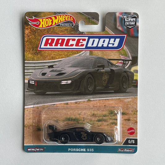 Hot Wheels [2023 Race Day] Porsche 935 (CHASE)