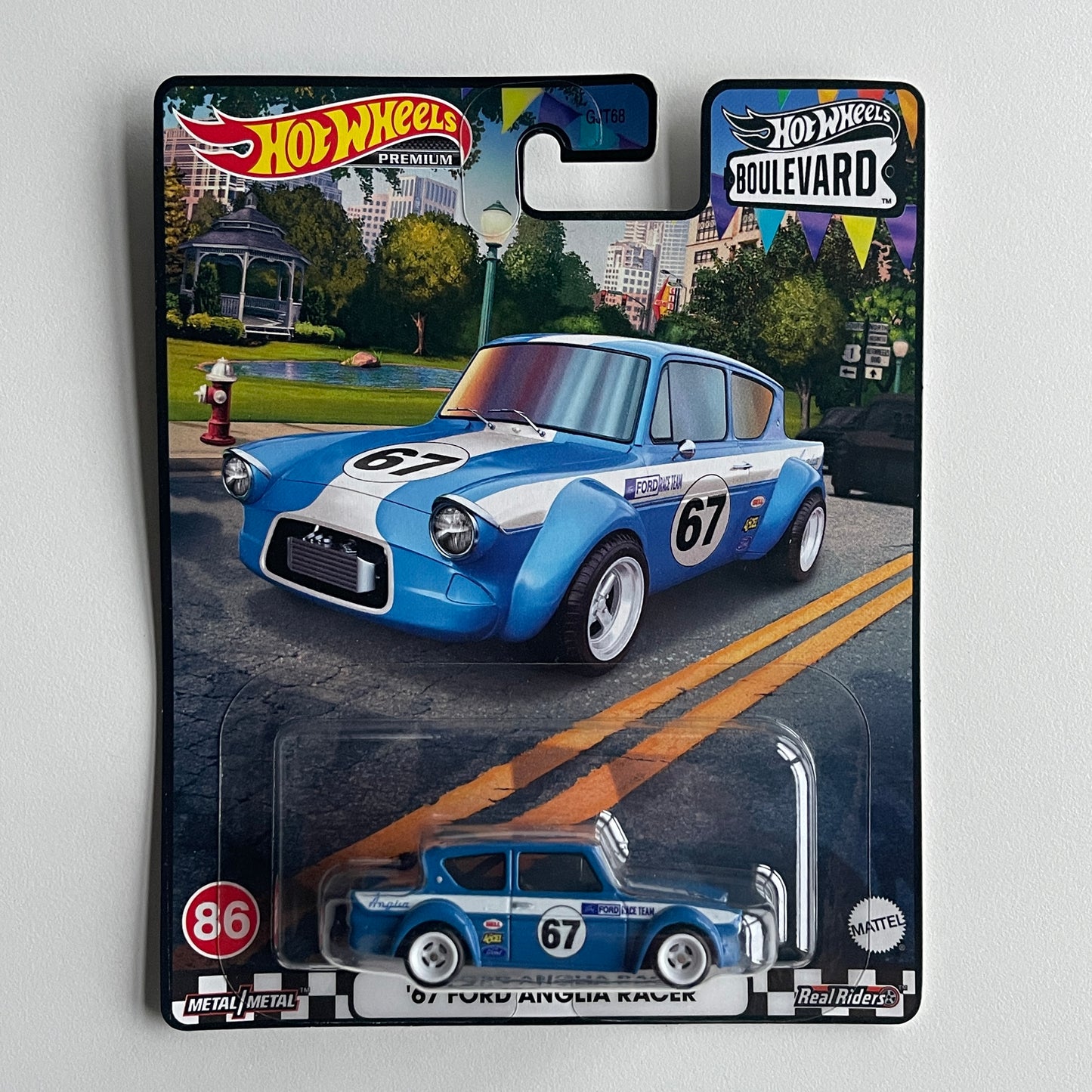 Hot Wheels Boulevard #86 '67 Ford Anglia Racer