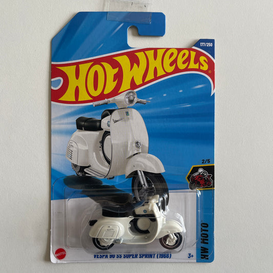 Hot Wheels Vespa 90 SS Super Sprint (1966) (White) Long Card (Damaged) HW Moto 177/250