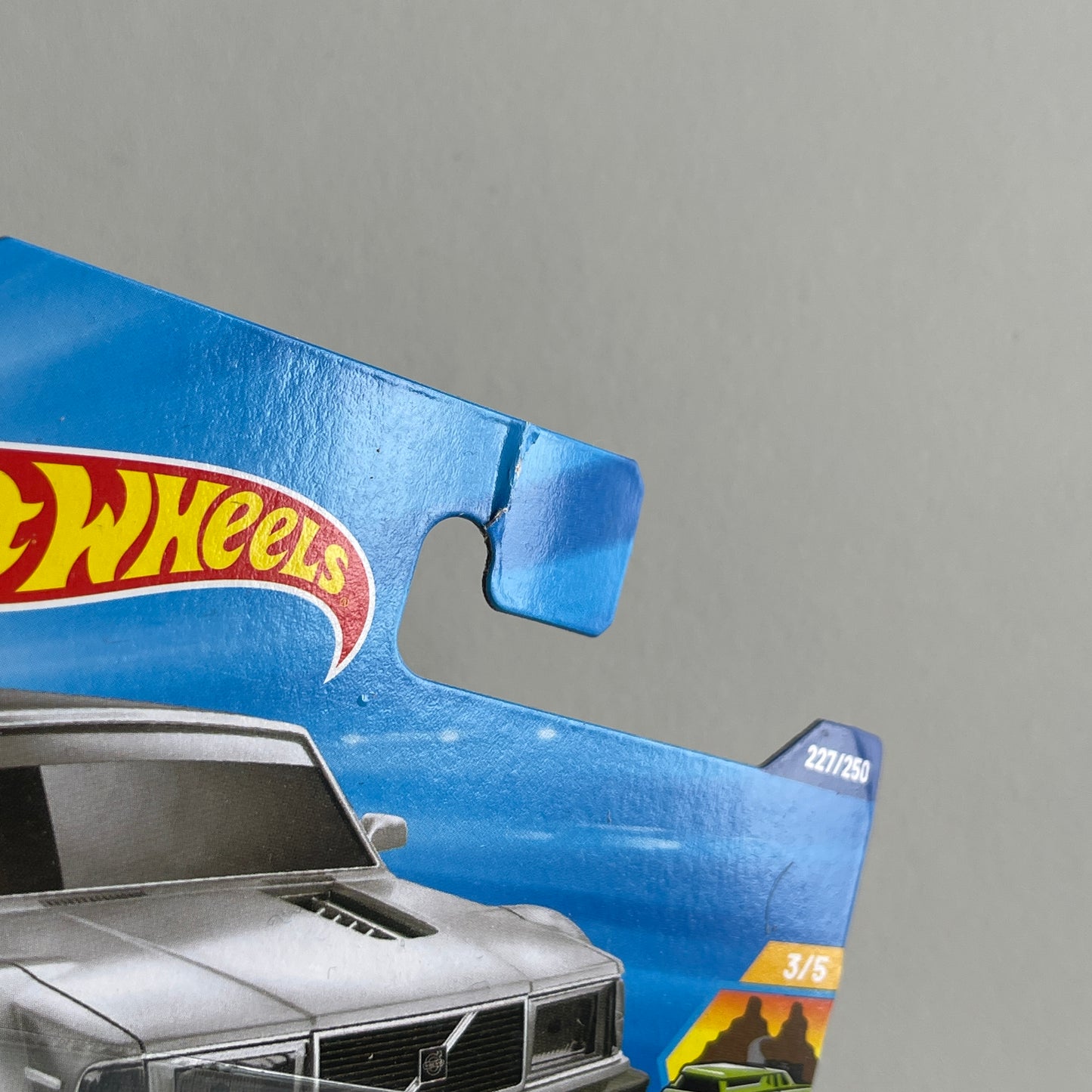 Hot Wheels Volvo 240 Drift Wagon (Silver) Short Card (Damaged) Wagons 245/250