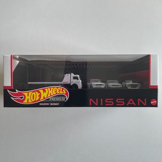 Hot Wheels 2023 Nissan Diorama Collector Set