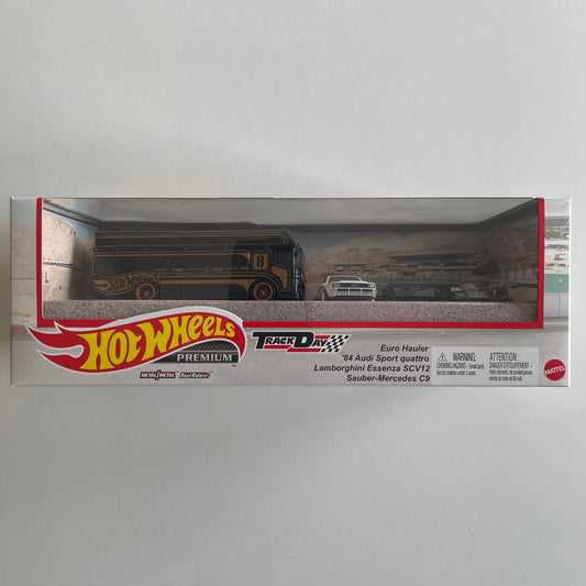 Hot Wheels 2023 Track Day Diorama Collector Set