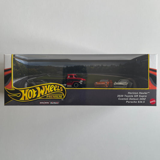 Hot Wheels 2025 Track Day Diorama Collector Set