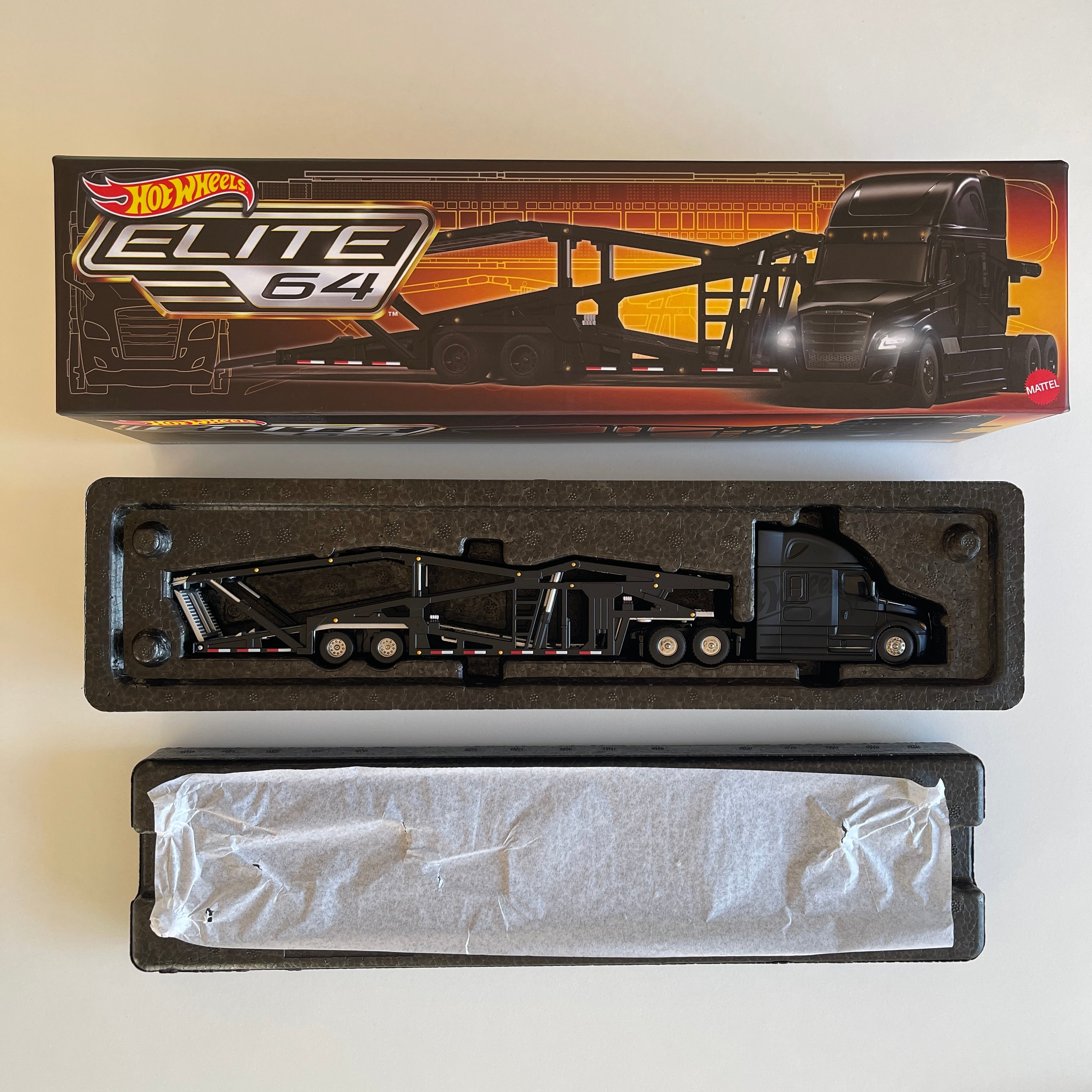 ホットウィール エリート 64 フレイトライナー カスケディア ホット