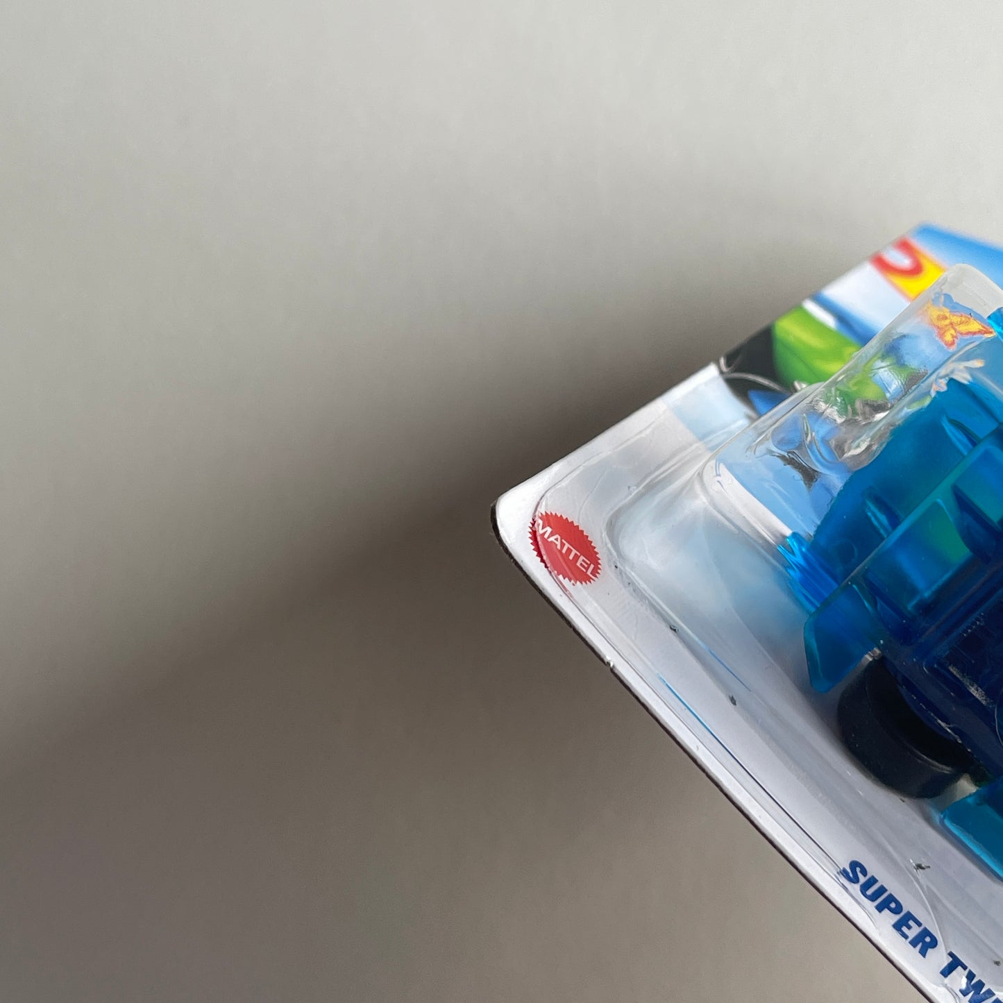 Hot Wheels Netflix Super Twin Mill (Green) Short Card (Damaged) Hot Wheels Let's Race 19/250