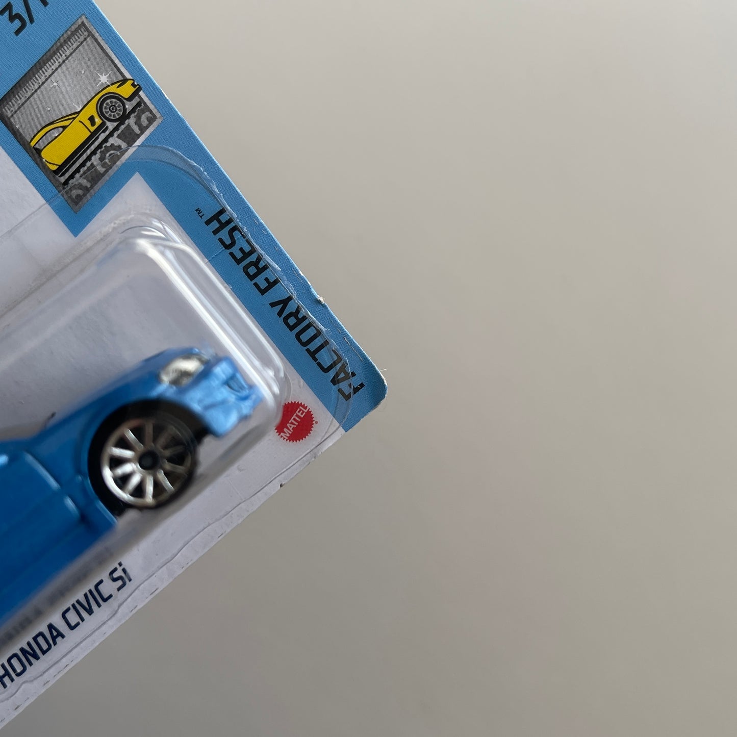 Hot Wheels Honda Civic SI (Blue) Long Card (Damaged) Factory Fresh 63/250