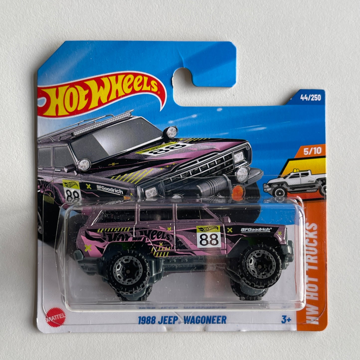 Hot Wheels 1988 Jeep Wagoneer (Purple) Short Card (Damaged) HW Hot Trucks 44/250