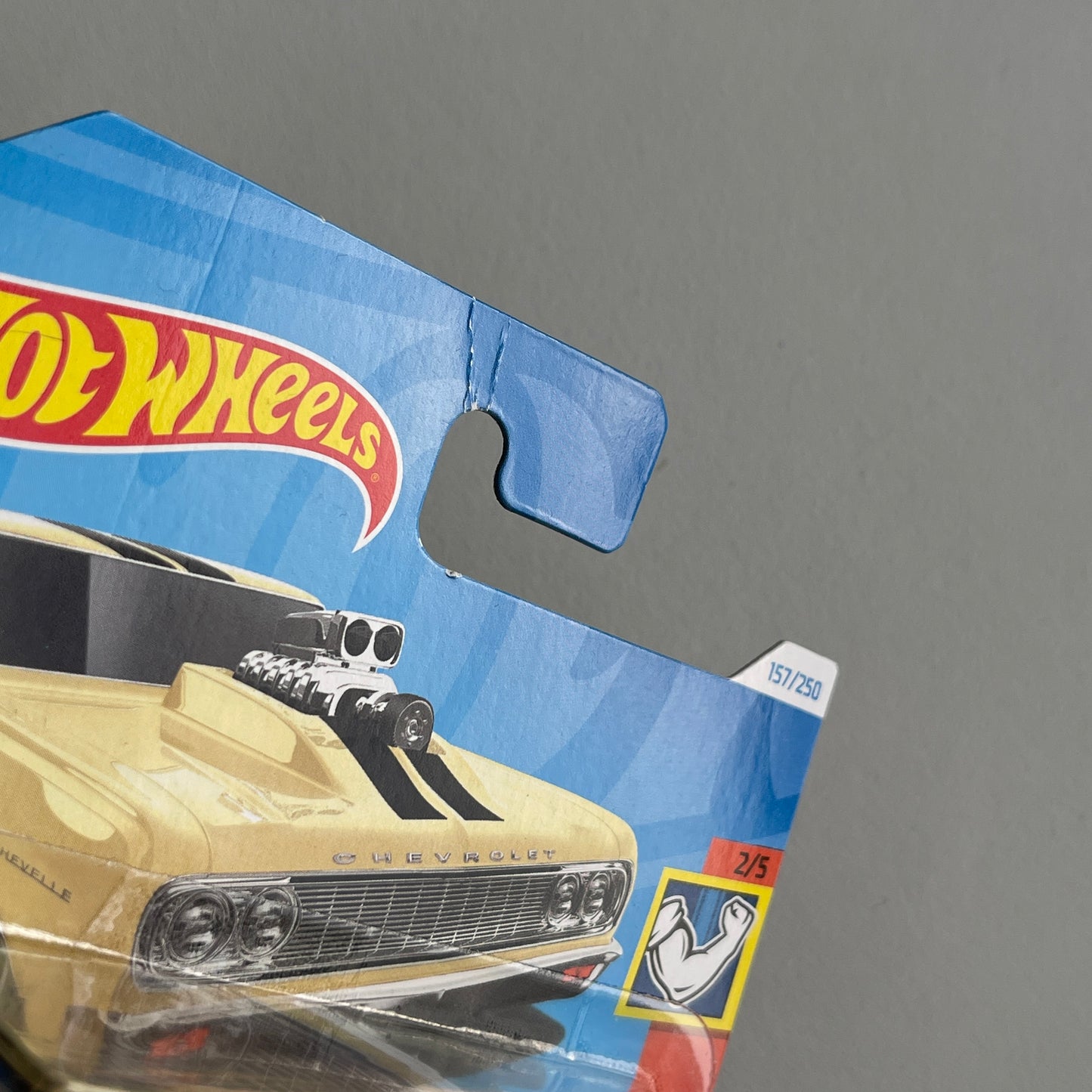 Hot Wheels '64 Chevy Chevelle SS (Yellow) Short Card (Damaged) Muscle Mania 157/250