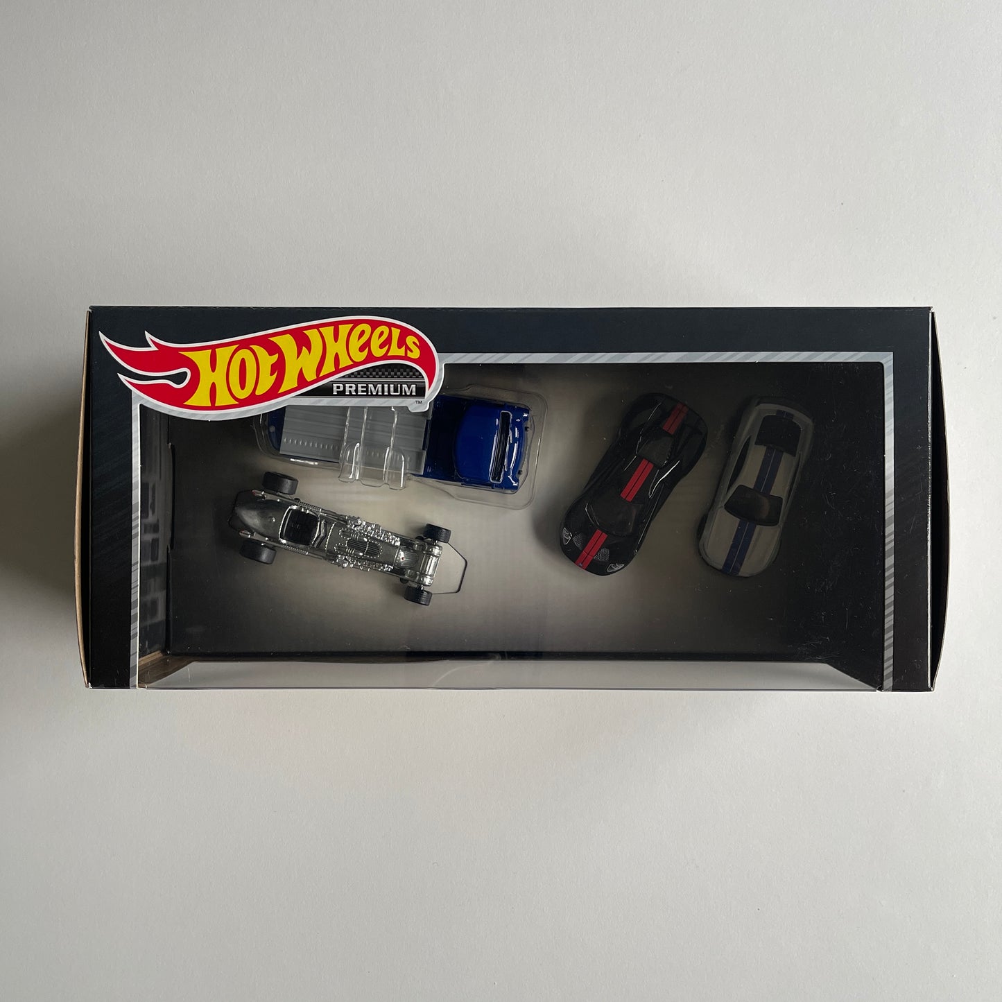Hot Wheels 2023 Jay Leno's Garage Collector Set