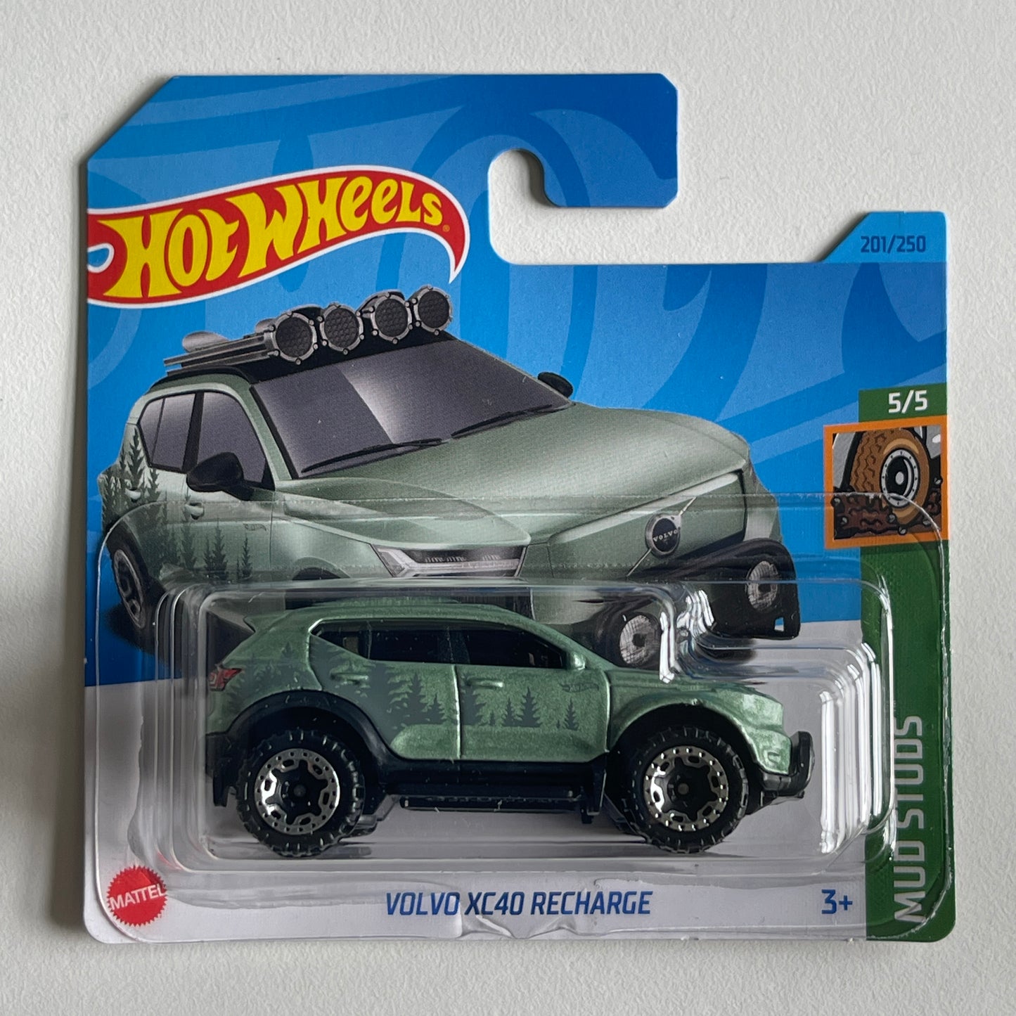 Hot Wheels Volvo XC40 Recharge (Green) Short Card Mud Studs 201/250