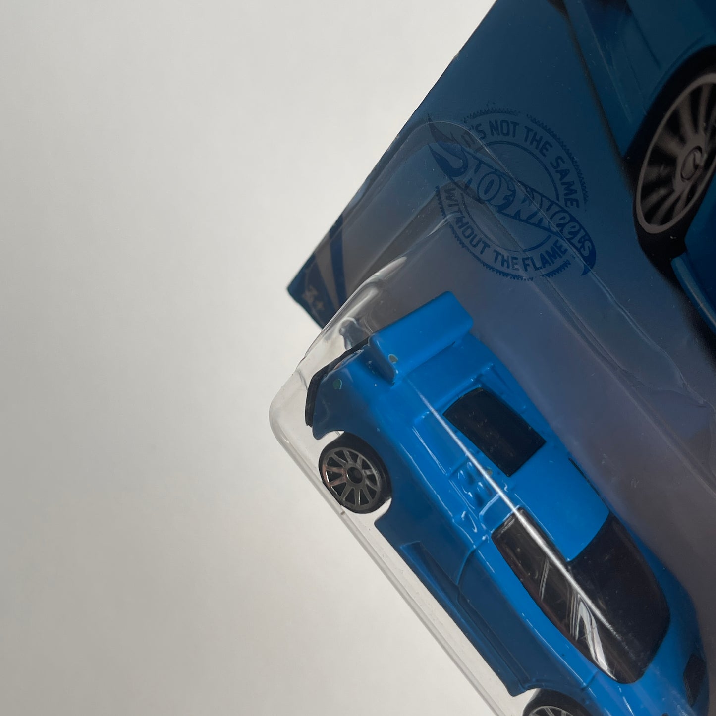 Hot Wheels '94 Bugatti EB110 SS (Blue) Long Card (Damaged) HW Exotics 224/250