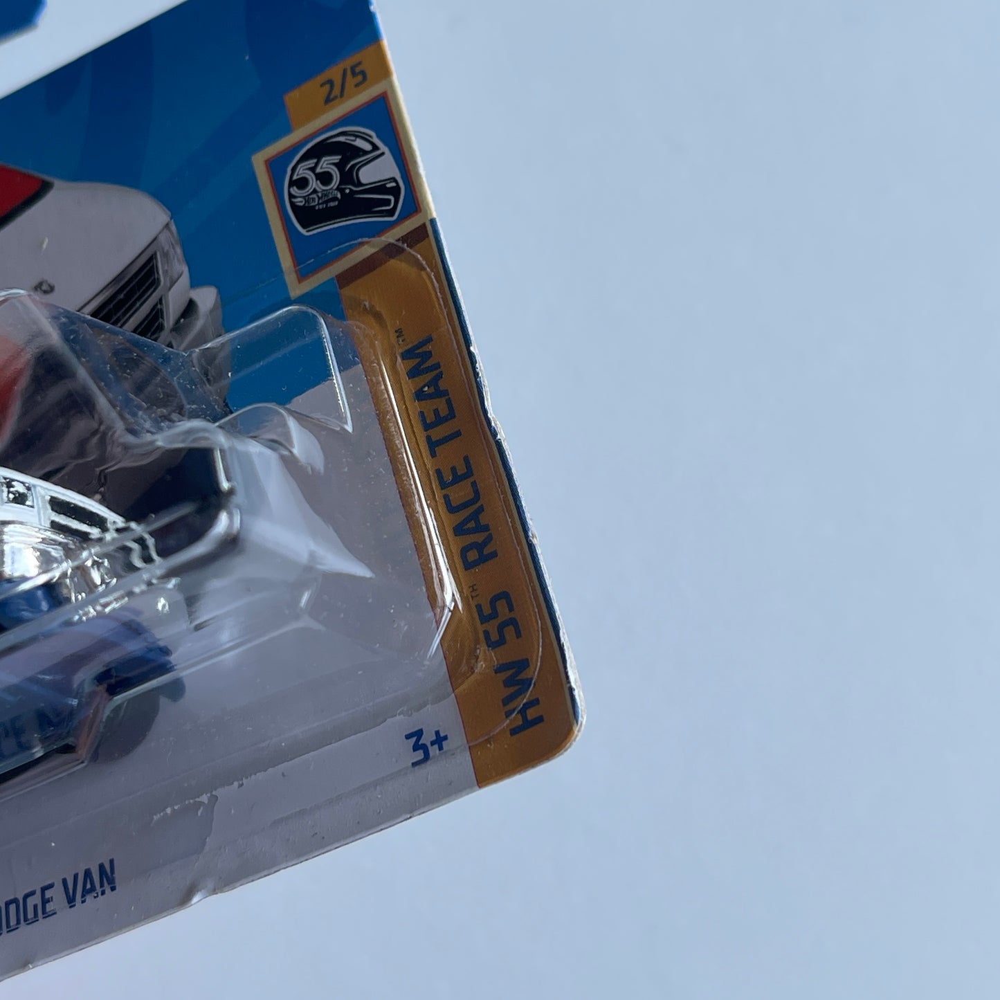 Hot Wheels Dodge Van (White) Short Card (Damaged) HW 55 Race Team 66/250